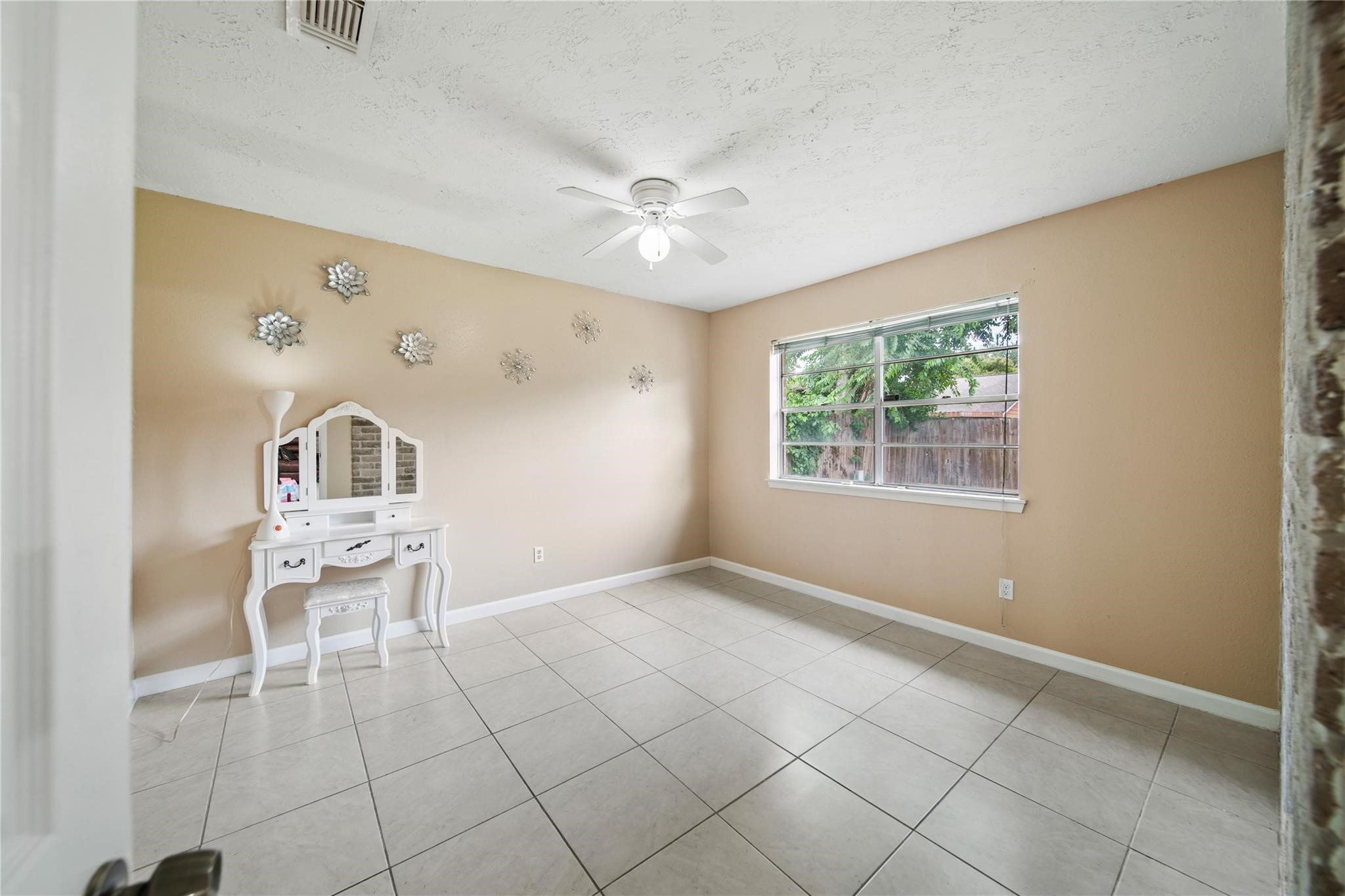 10431 Odessa Drive Property Photo 20
