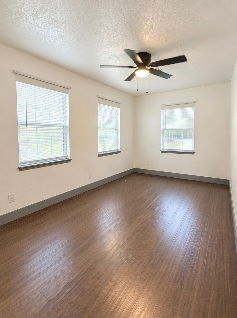 3415 Jackson Street 2 Property Photo 5