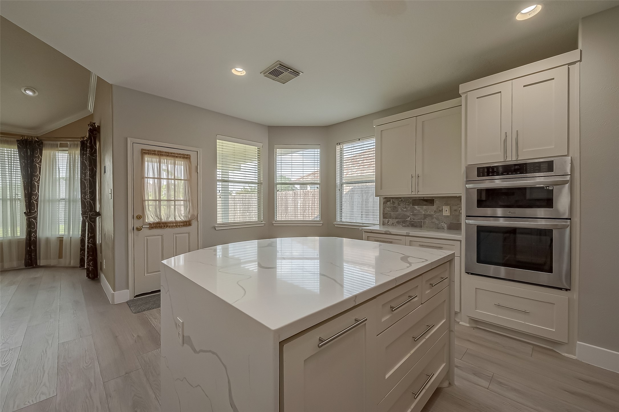14026 Shamrock Park Lane Property Photo 27