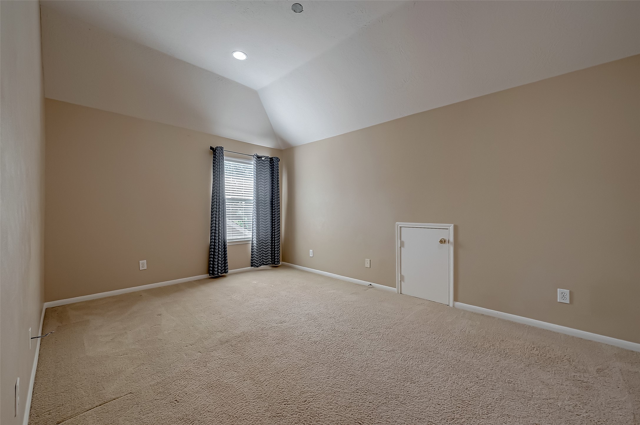 14026 Shamrock Park Lane Property Photo 31