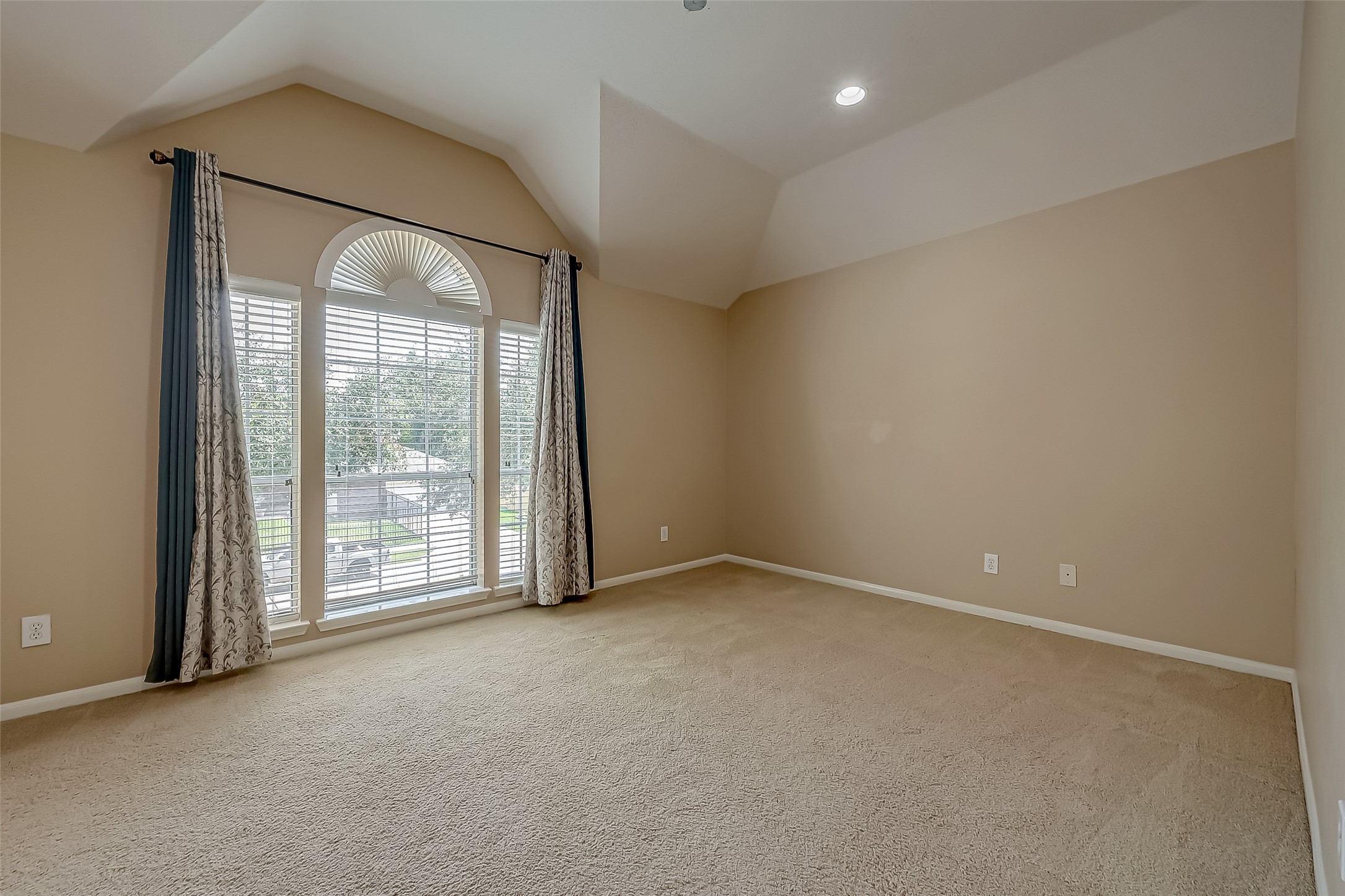 14026 Shamrock Park Lane Property Photo 38