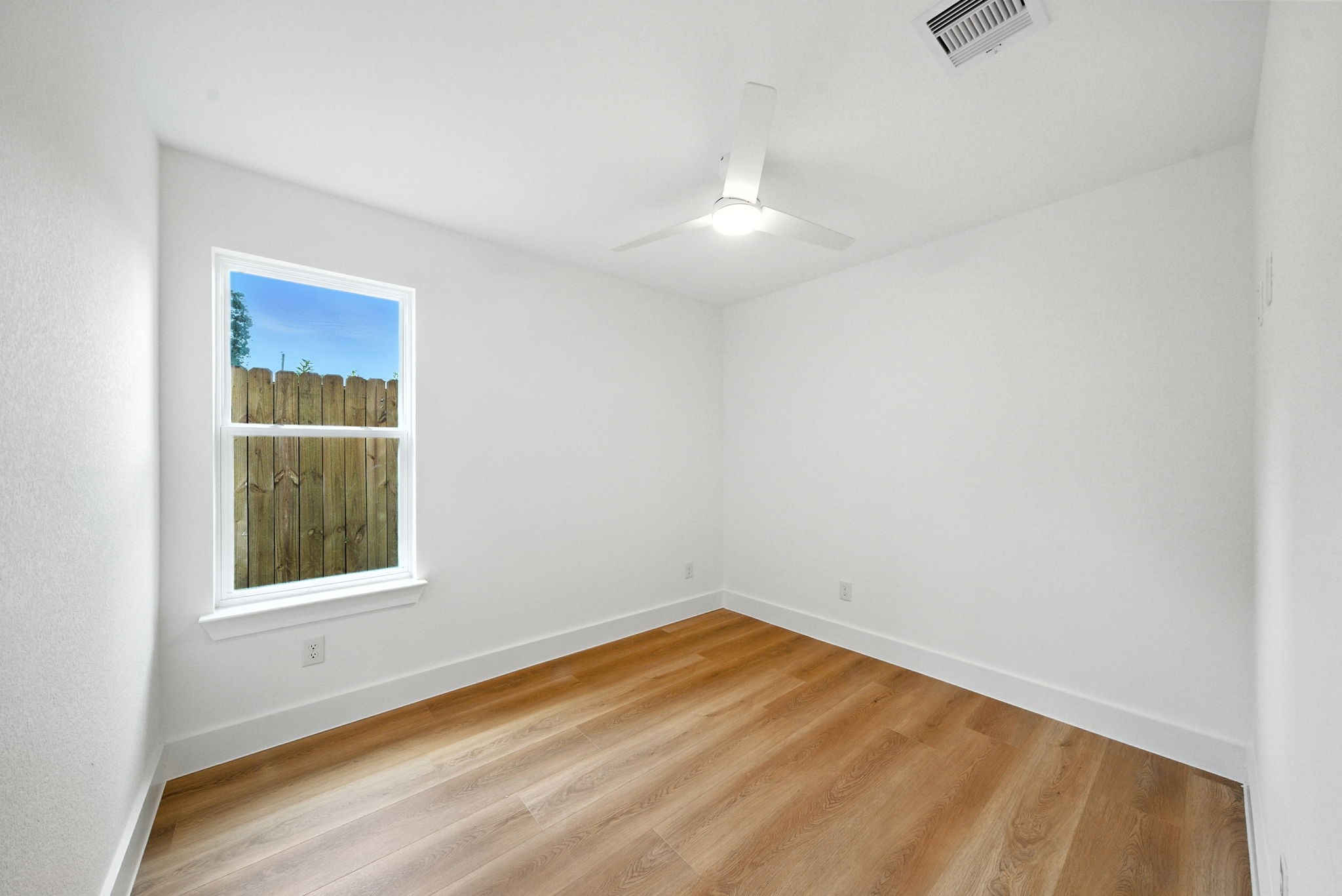 8114 Count Street B Property Photo 26