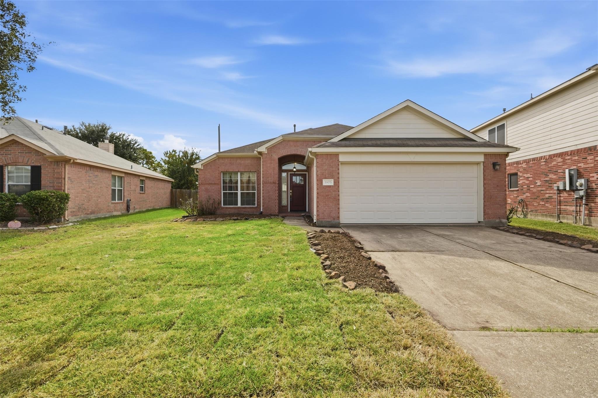 1903 Manor Drive, Baytown Tx 77521 Property Photo 1