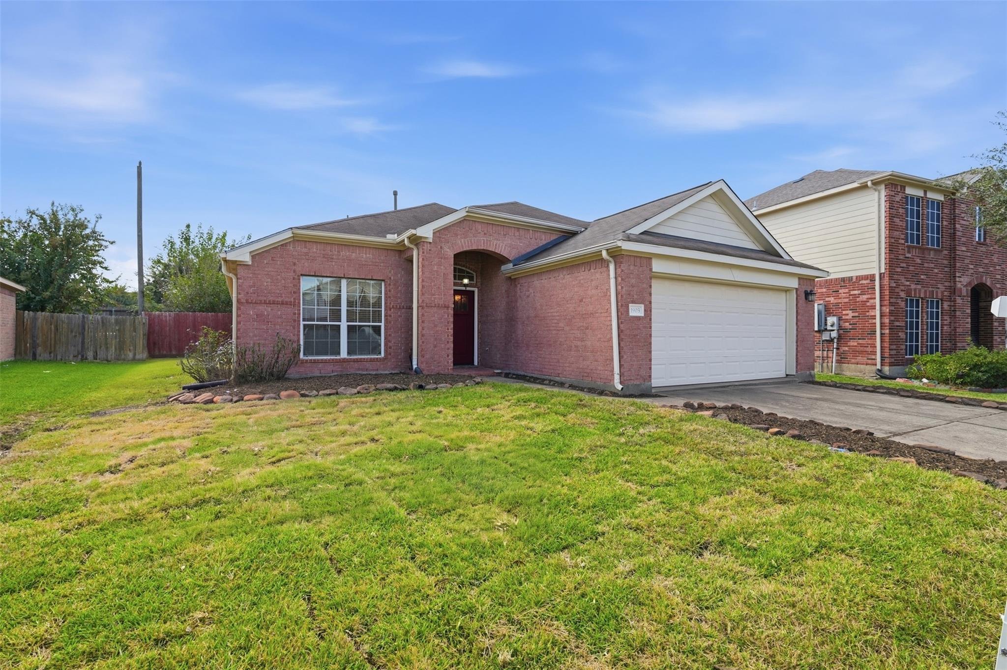 1903 Manor Drive, Baytown Tx 77521 Property Photo 2
