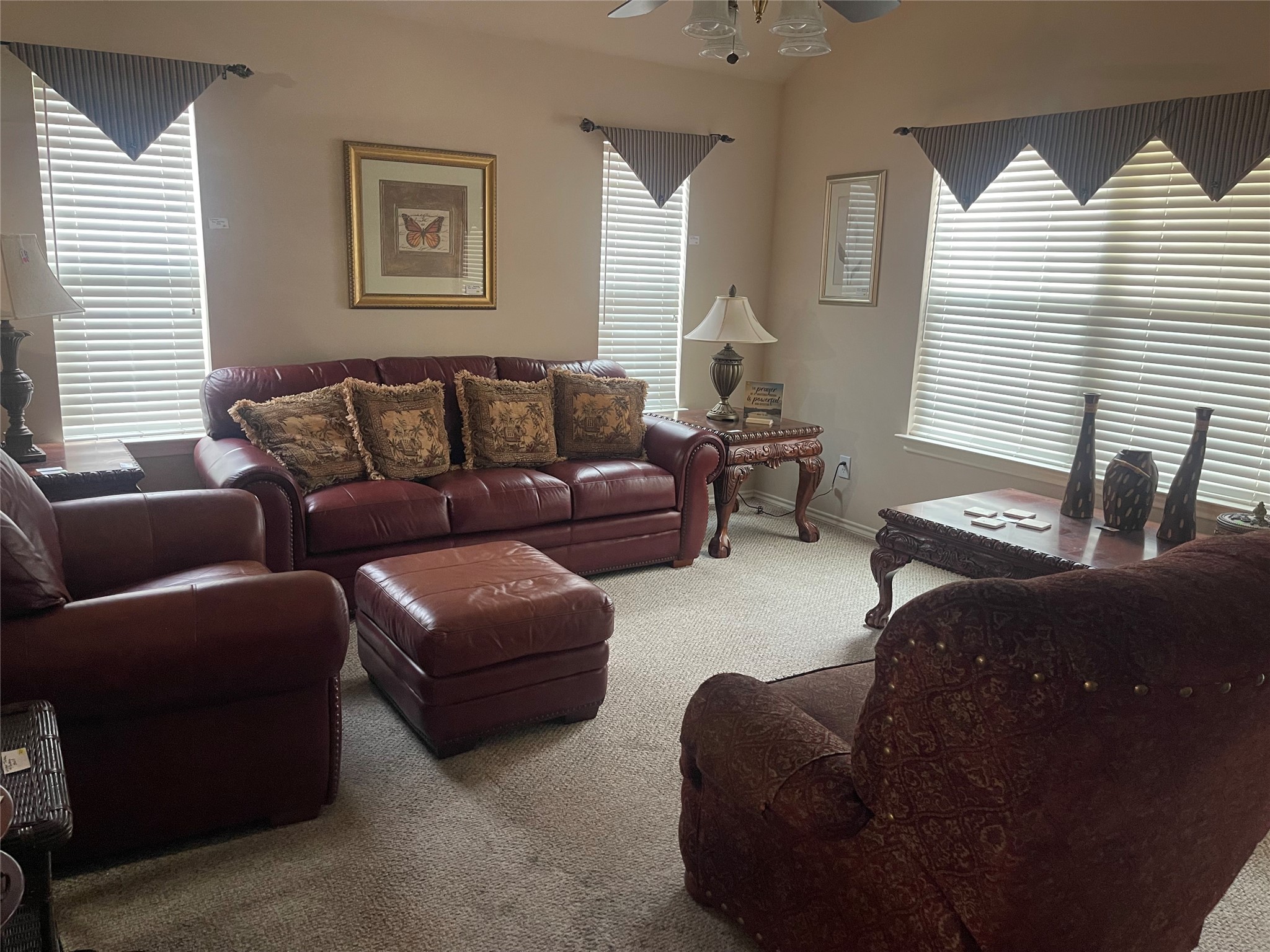 1903 Manor Drive Property Photo 9