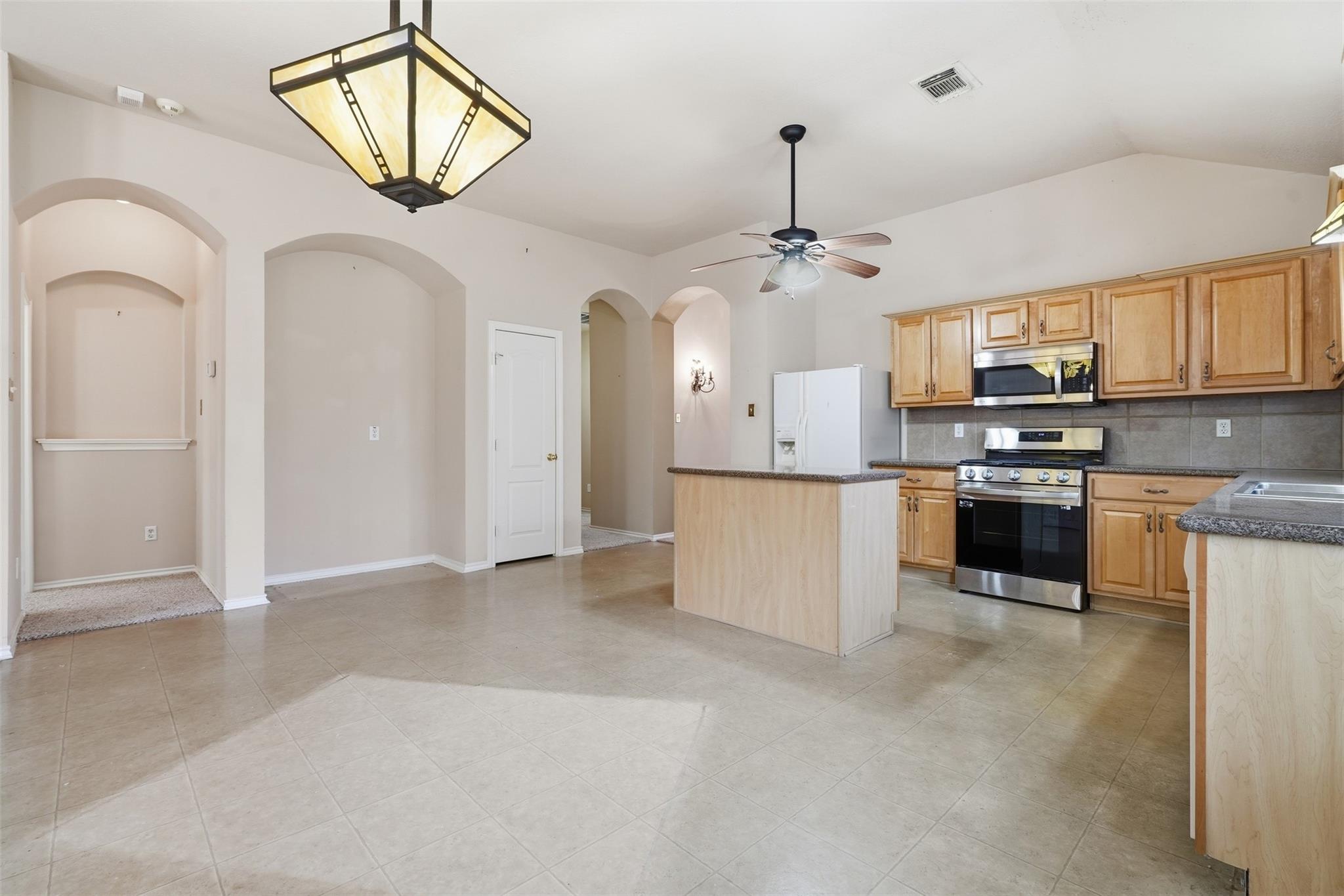1903 Manor Drive, Baytown Tx 77521 Property Photo 10