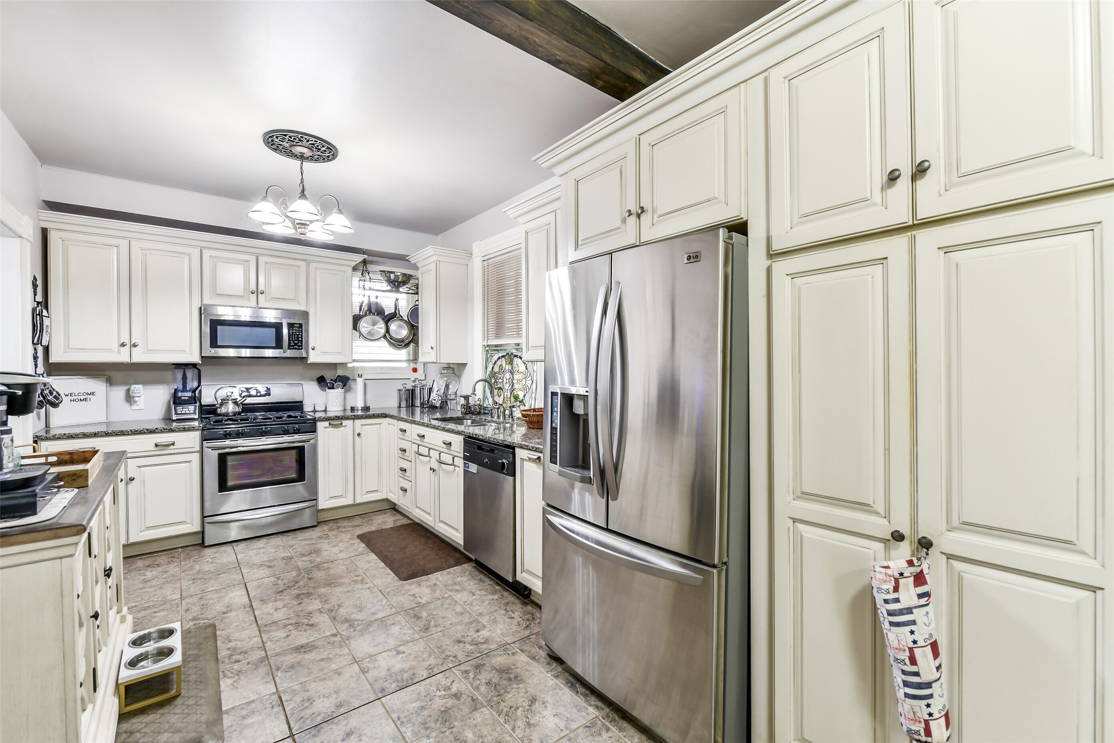 4506 Avenue K Property Photo 12