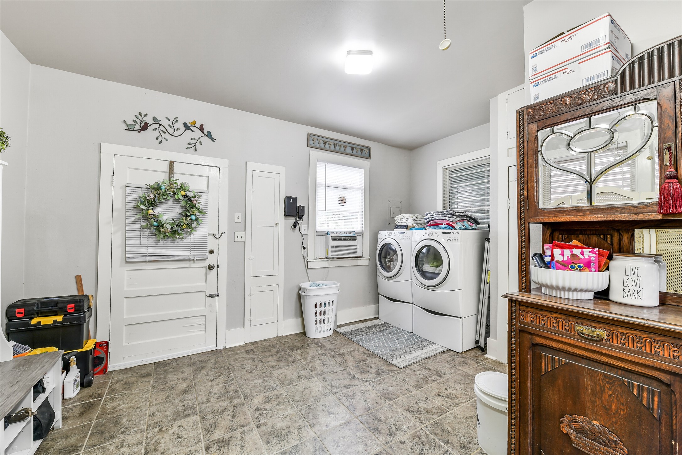 4506 Avenue K Property Photo 14