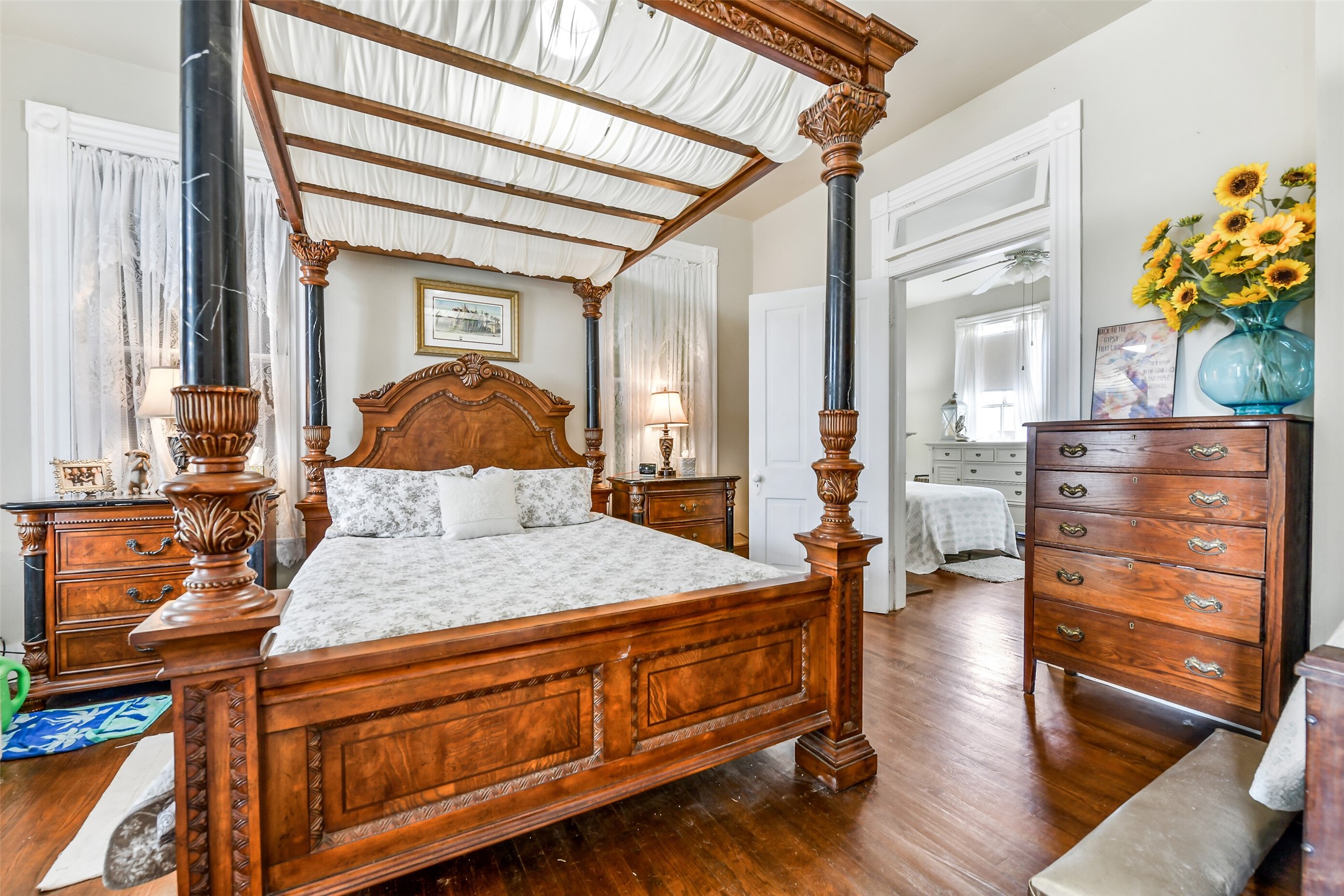 4506 Avenue K Property Photo 18