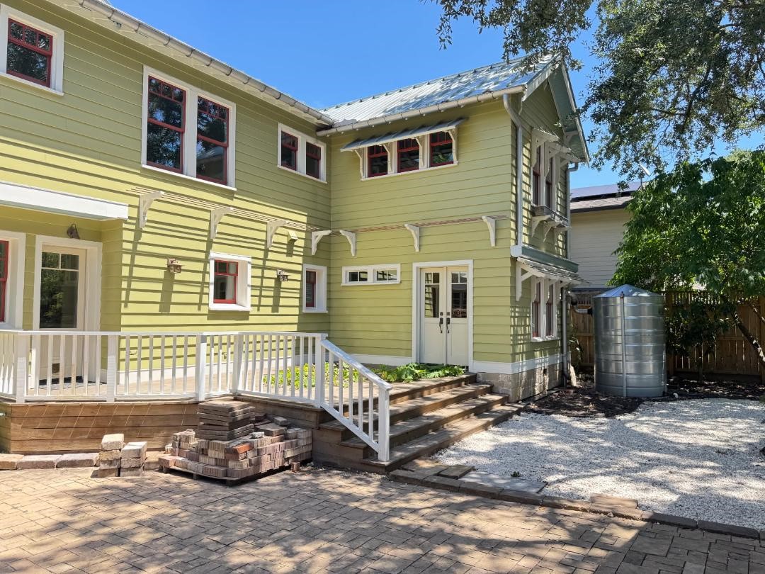 2709 Albans Road Property Photo 4