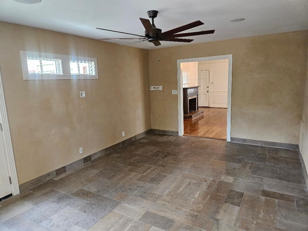 2709 Albans Road Property Photo 10