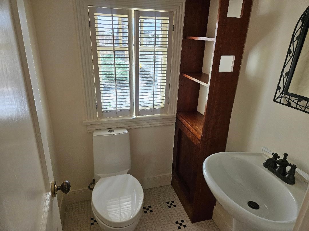 2709 Albans Road Property Photo 18