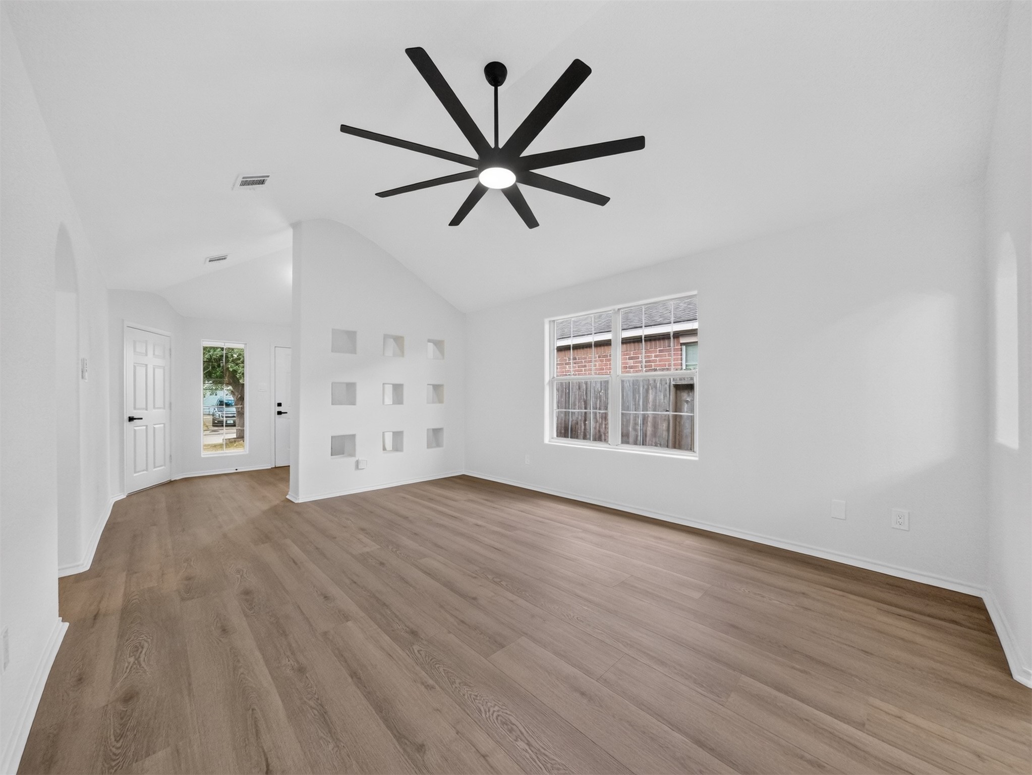 18710 Reynolds Park Drive Property Photo 8