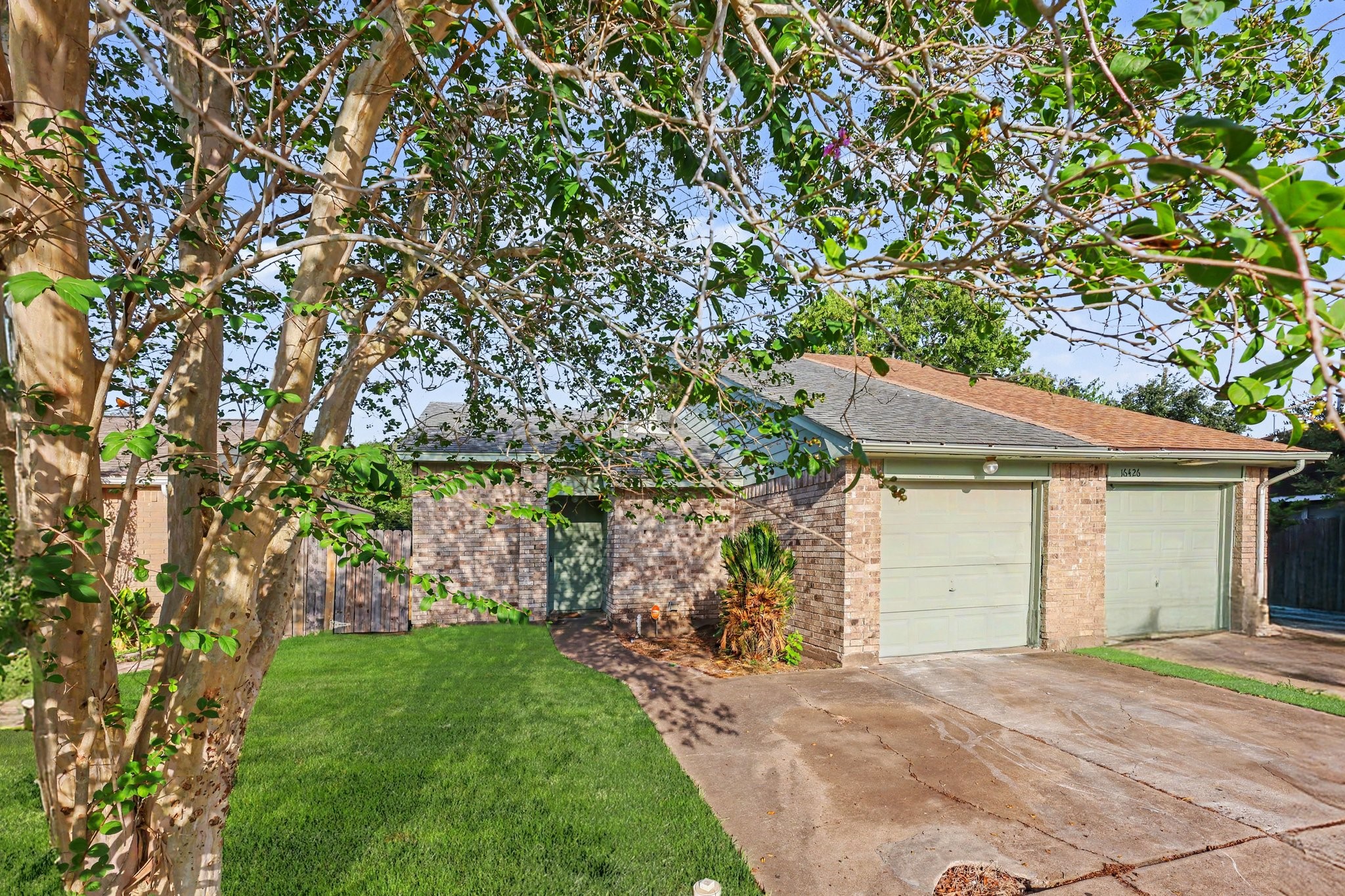 16428 Monte Carlo Lane Property Photo 1