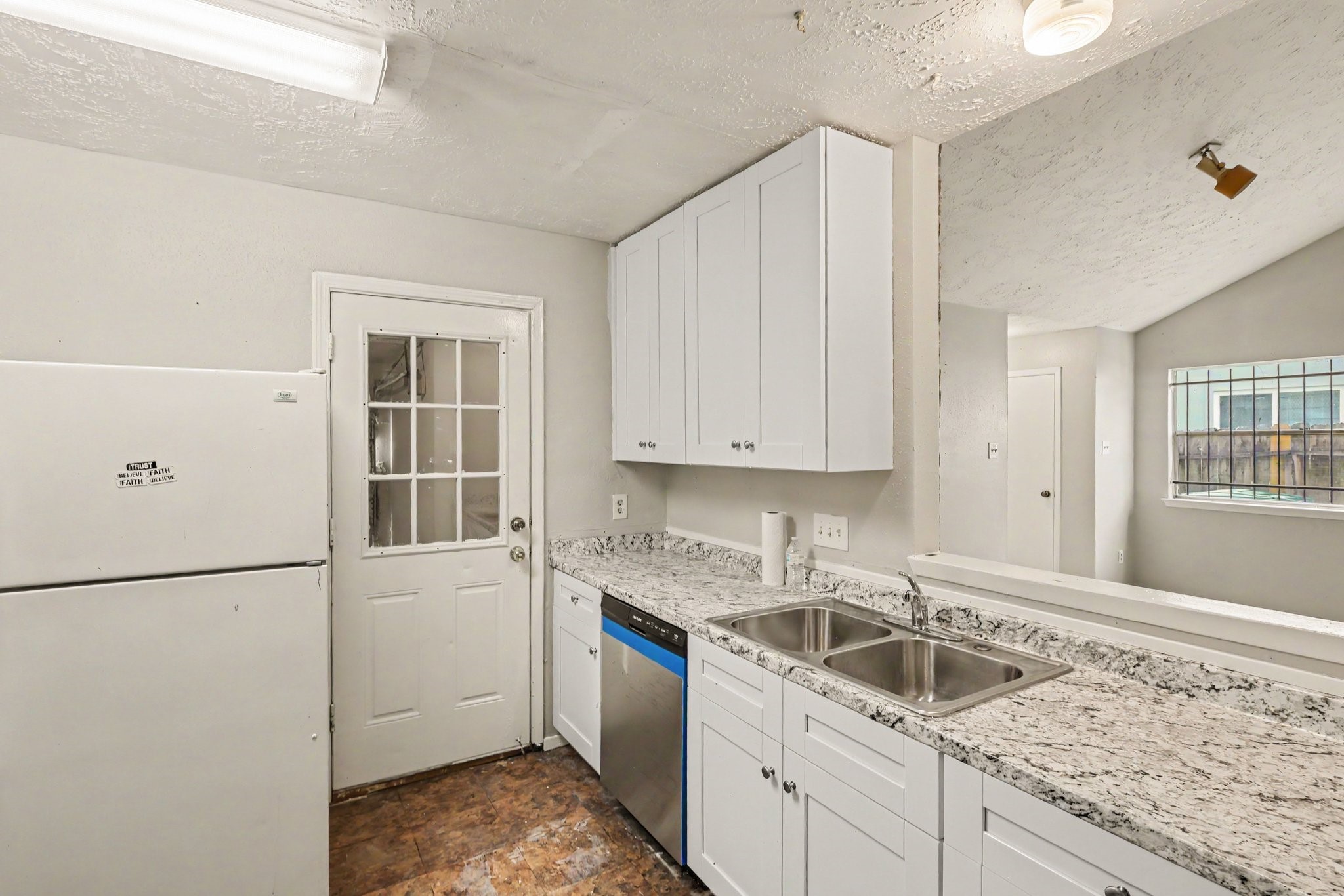 16428 Monte Carlo Lane Property Photo 7