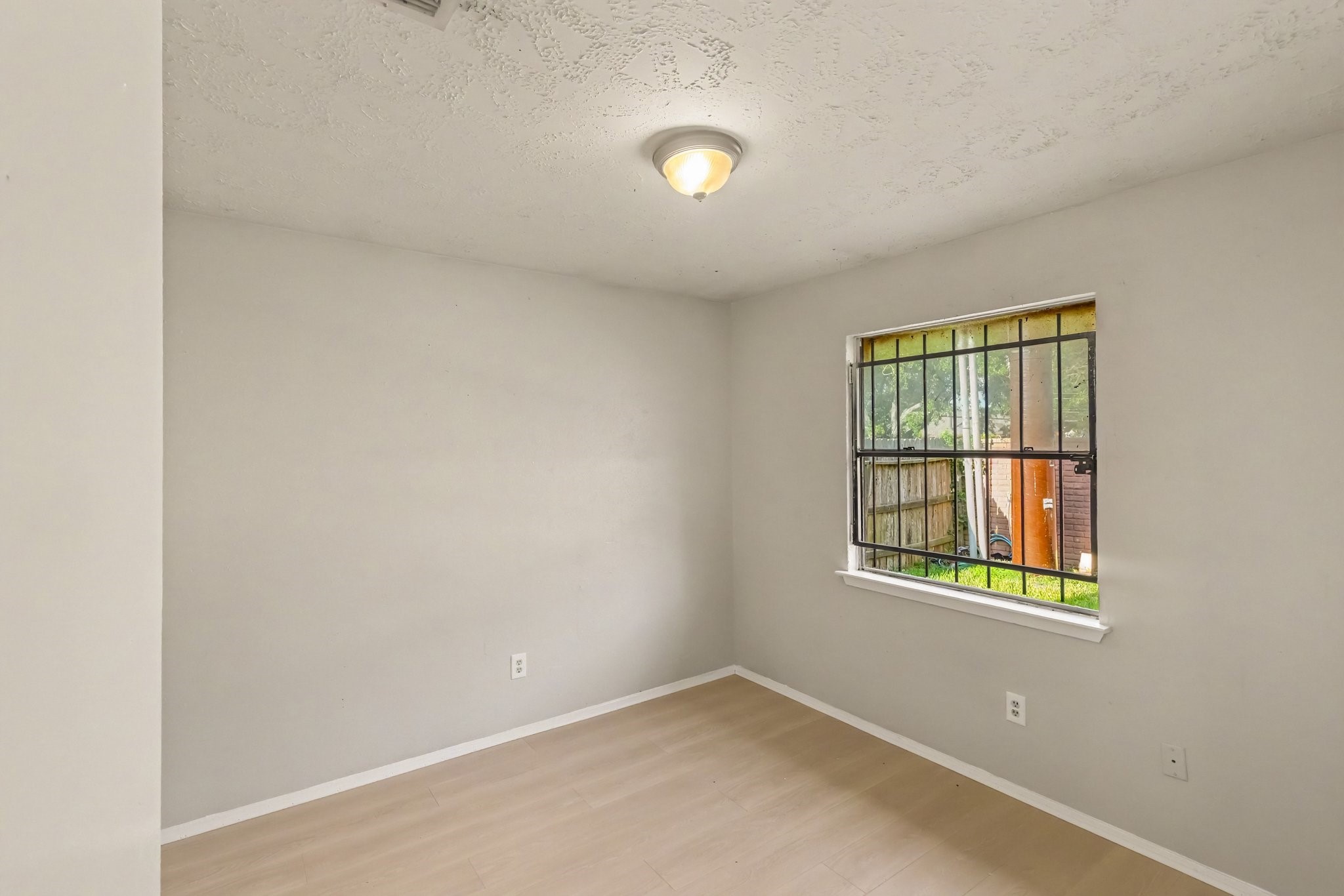 16428 Monte Carlo Lane Property Photo 14