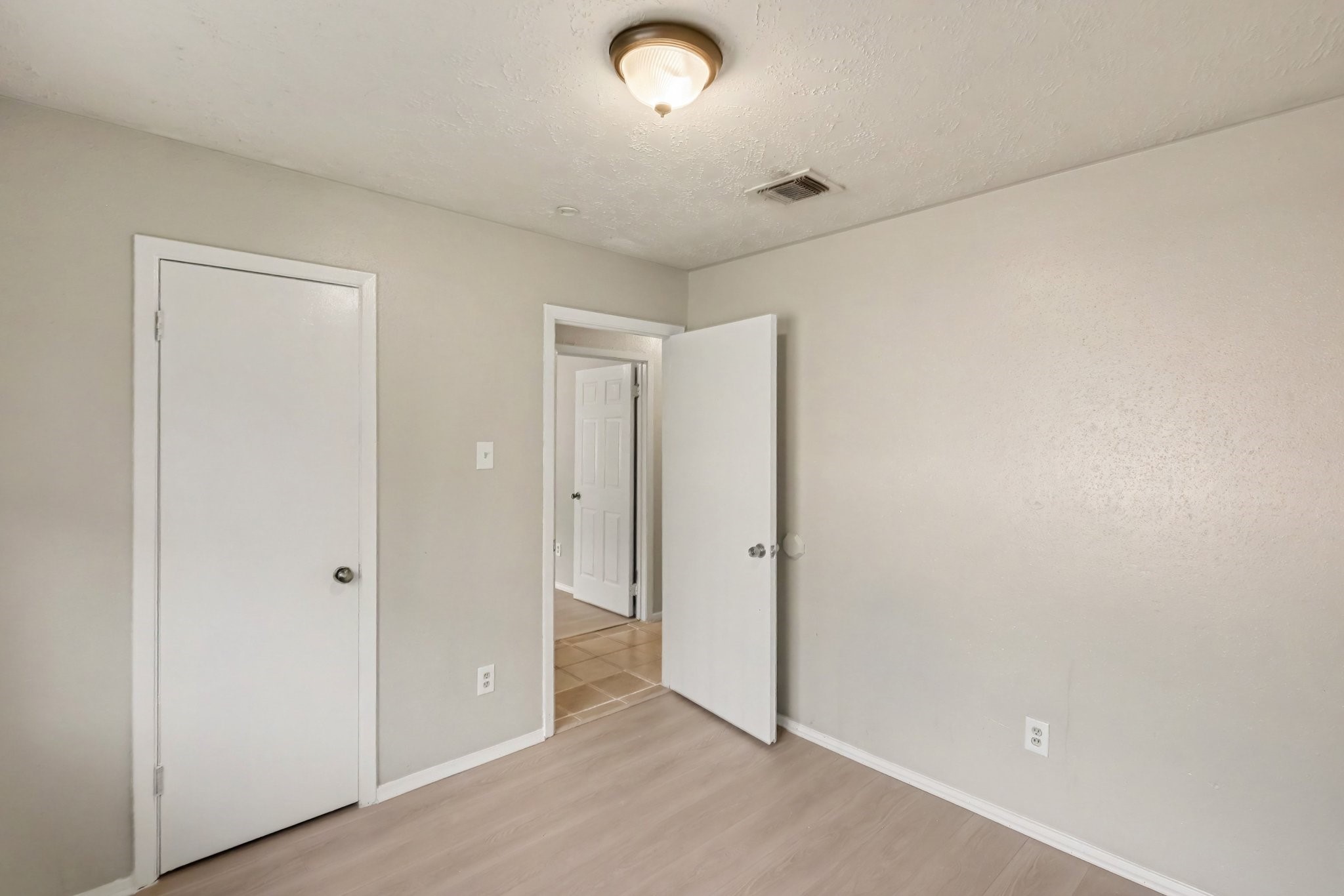 16428 Monte Carlo Lane Property Photo 17