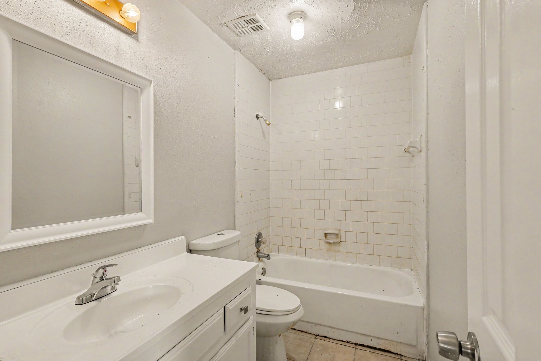 16428 Monte Carlo Lane Property Photo 18