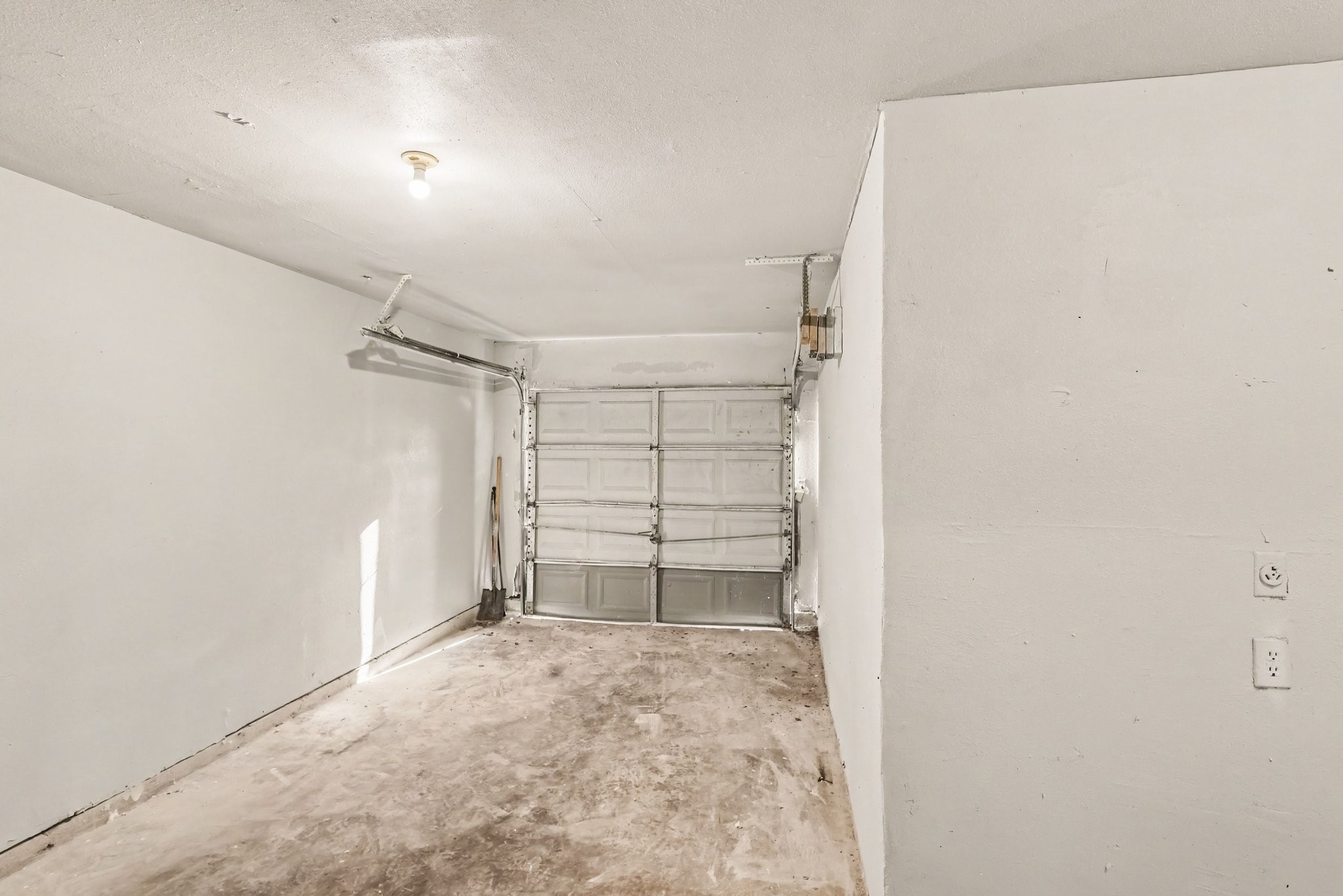 16428 Monte Carlo Lane Property Photo 20