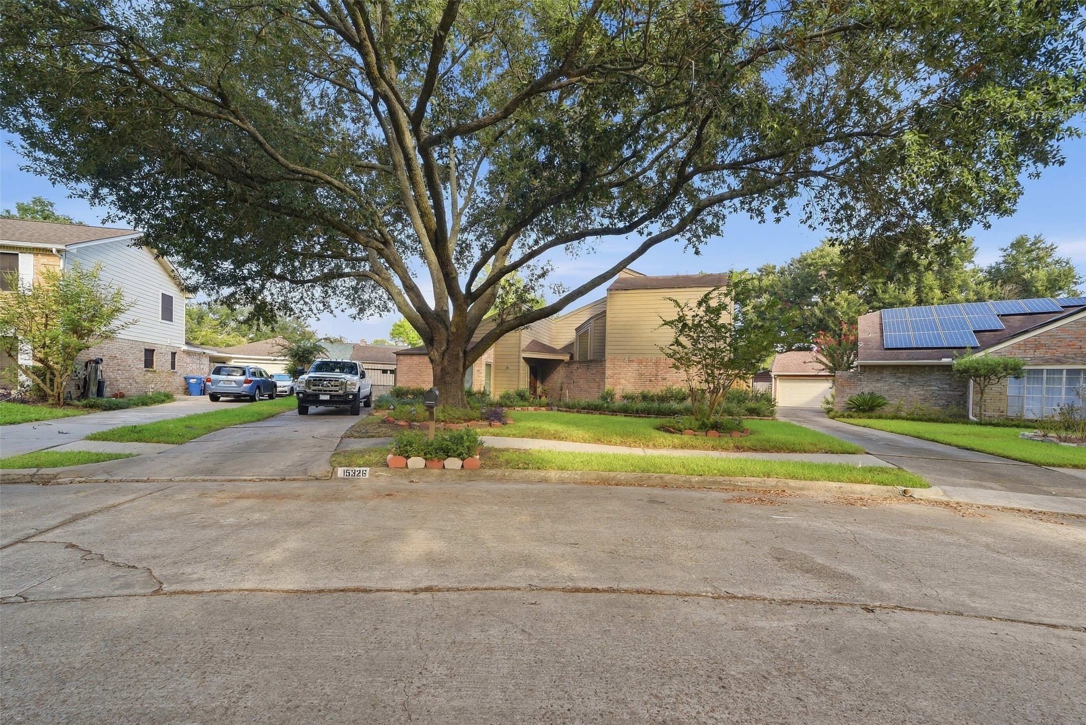 15326 La Mancha Drive Property Photo 2
