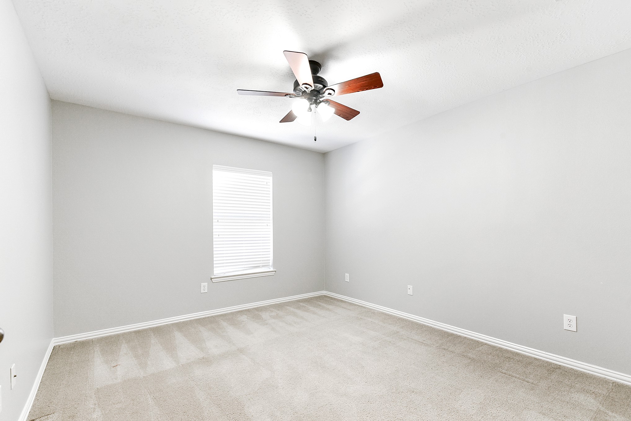 28223 Daystrom Lane Property Photo 34