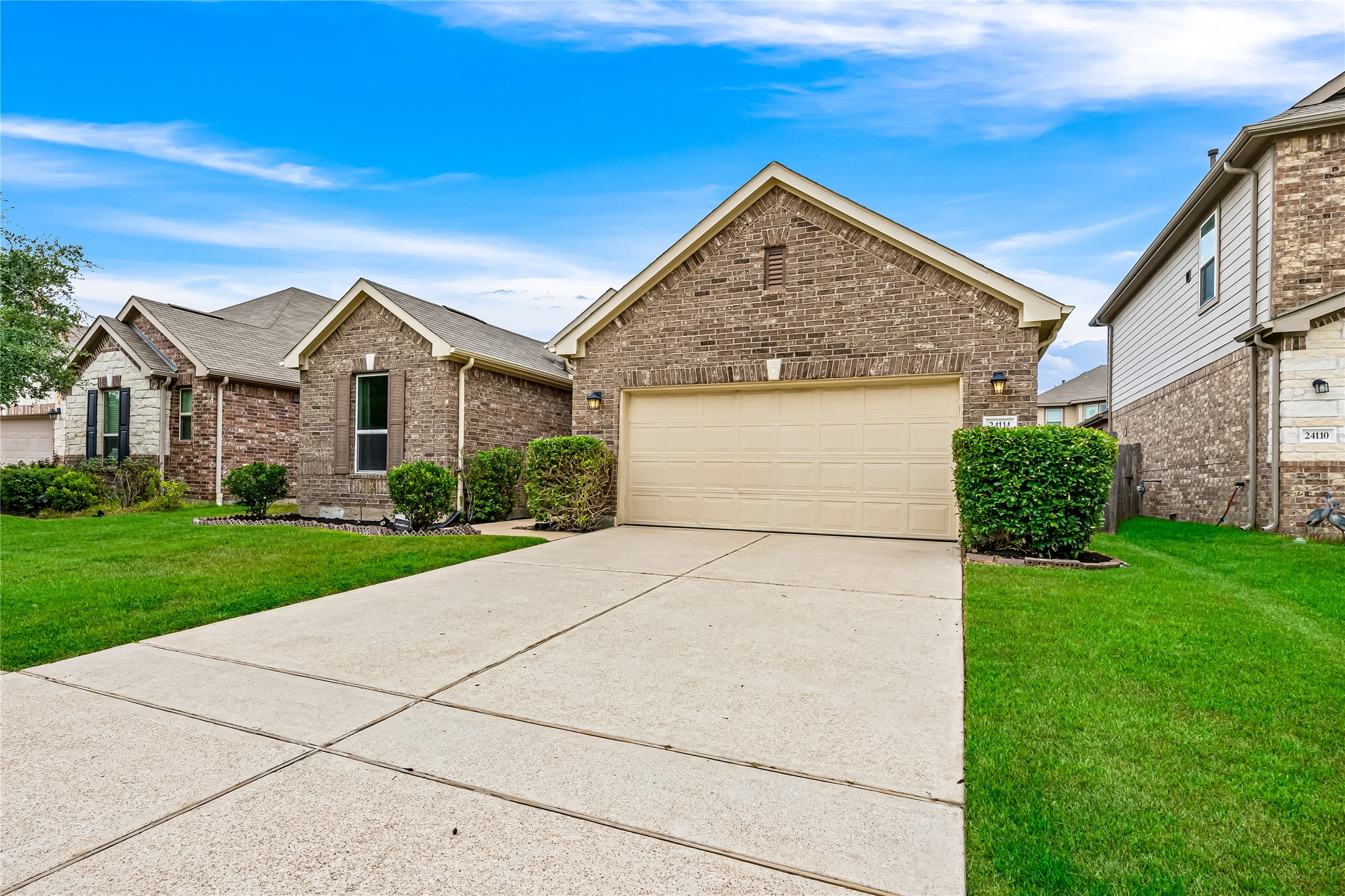 24114 Adobe Ridge Lane Property Photo 1