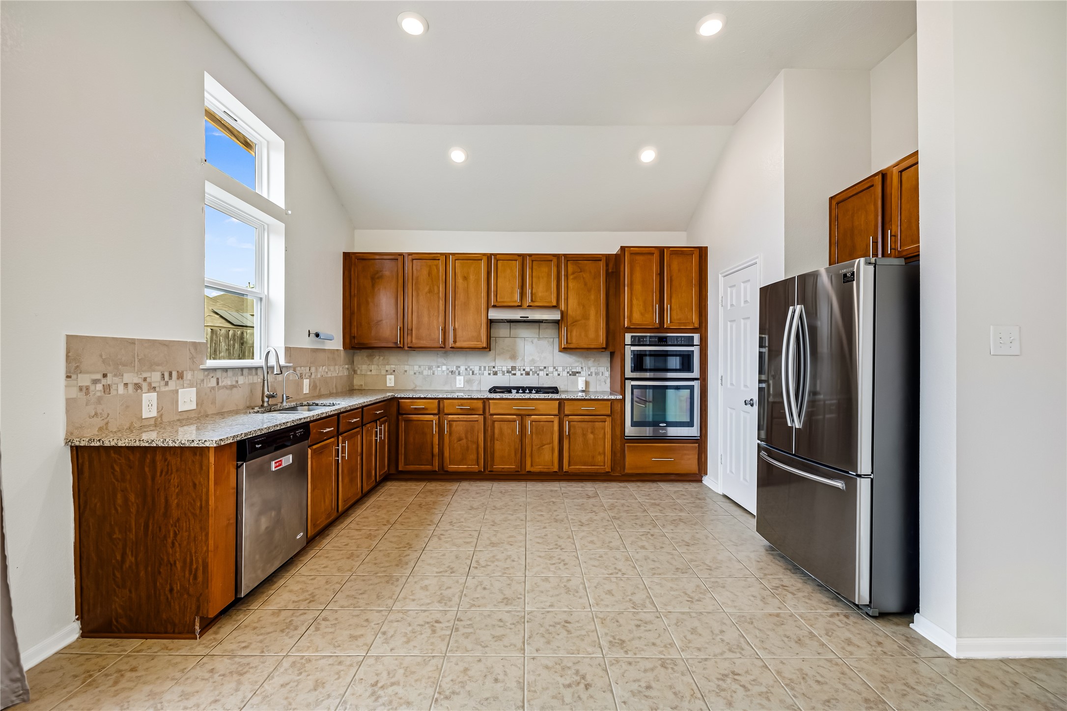 24114 Adobe Ridge Lane Property Photo 9