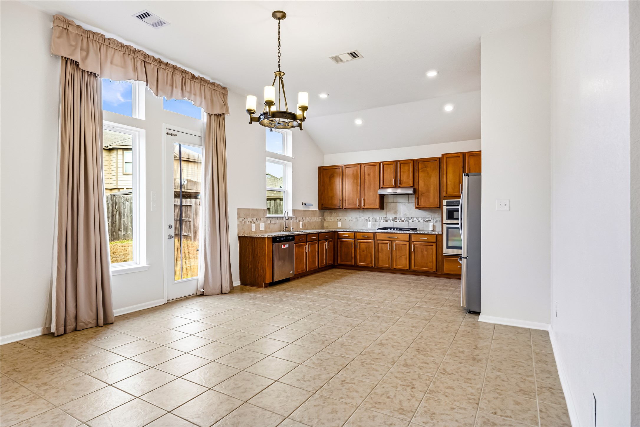 24114 Adobe Ridge Lane Property Photo 11