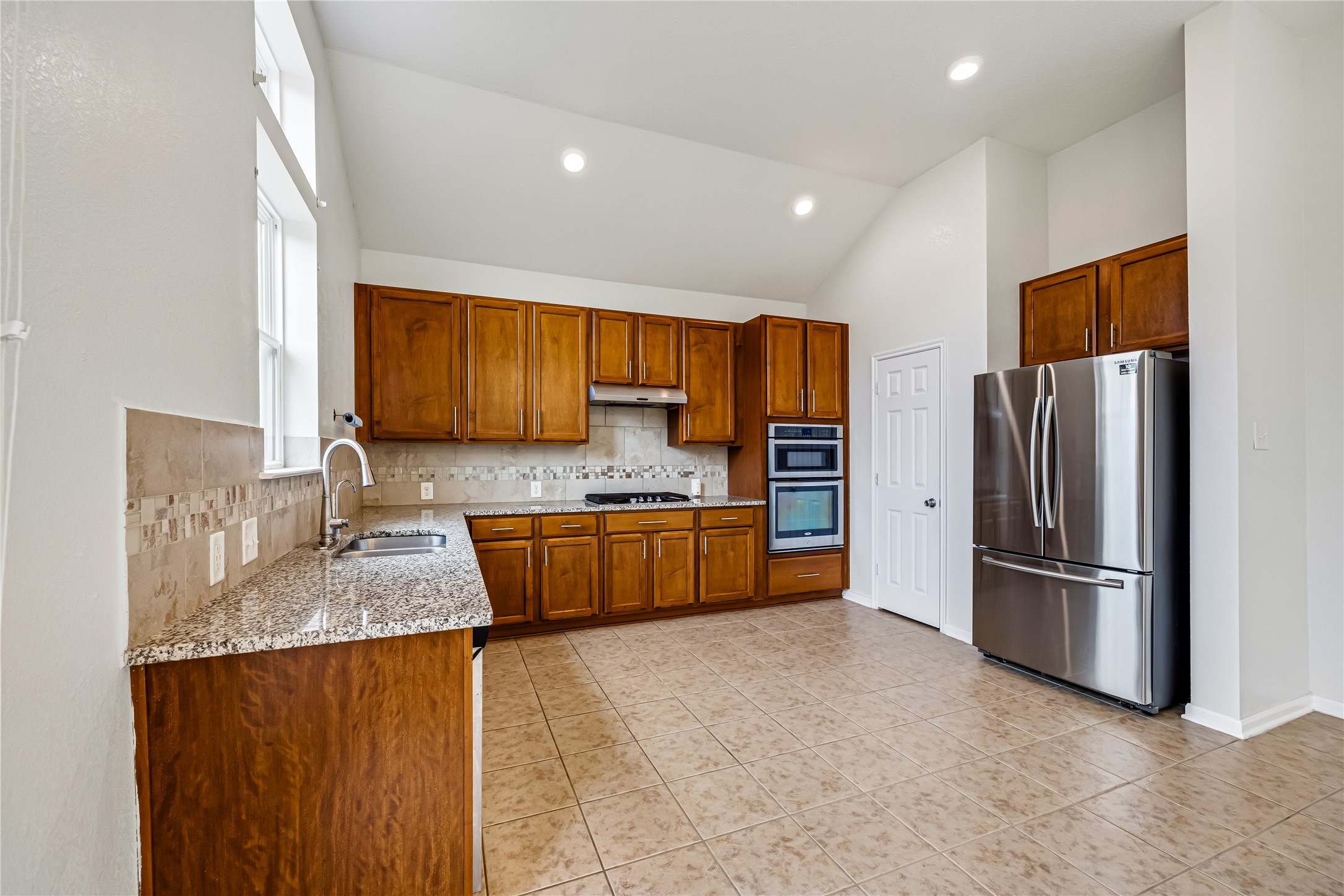 24114 Adobe Ridge Lane Property Photo 12