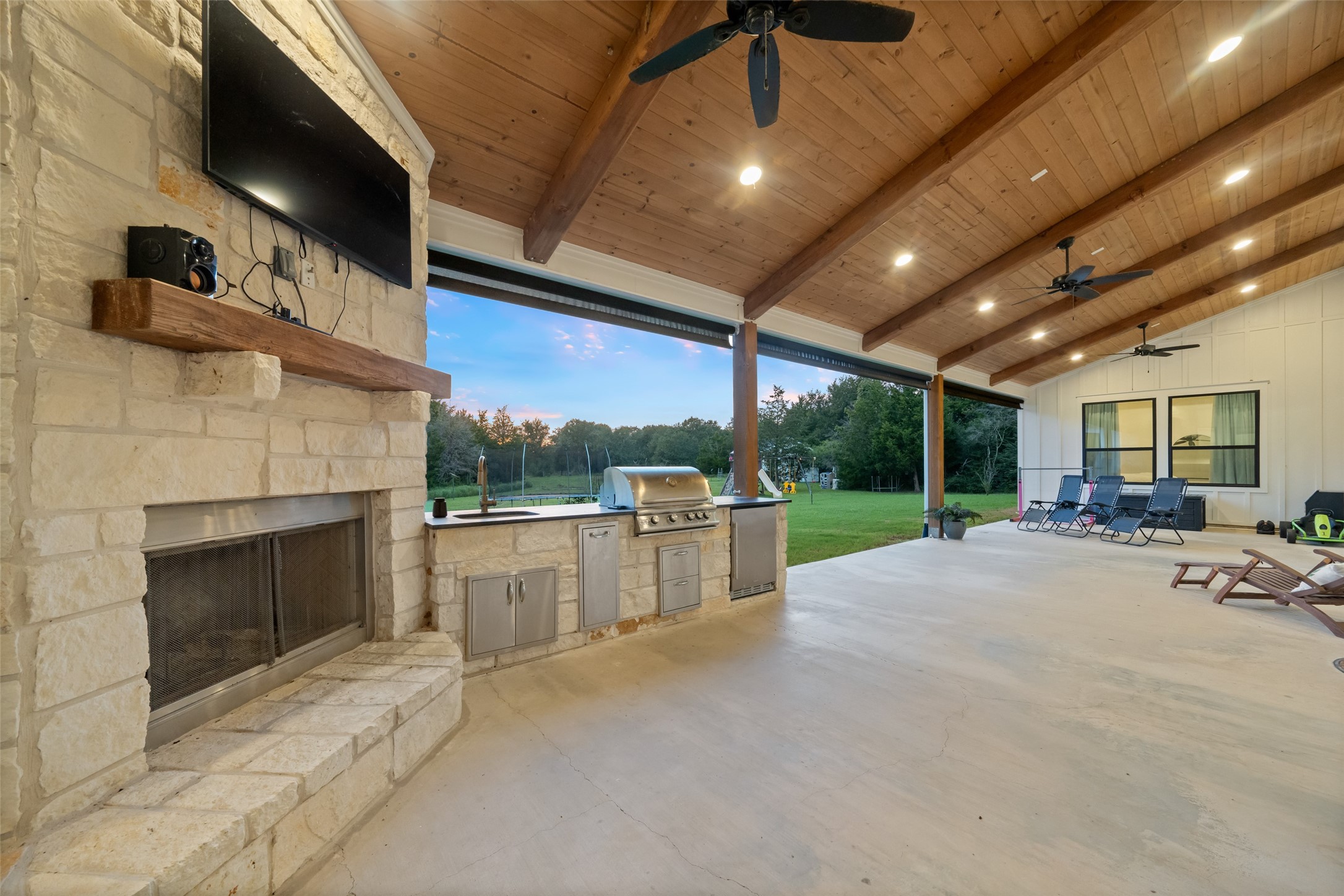 27201 Double Culvert Road Property Photo 8