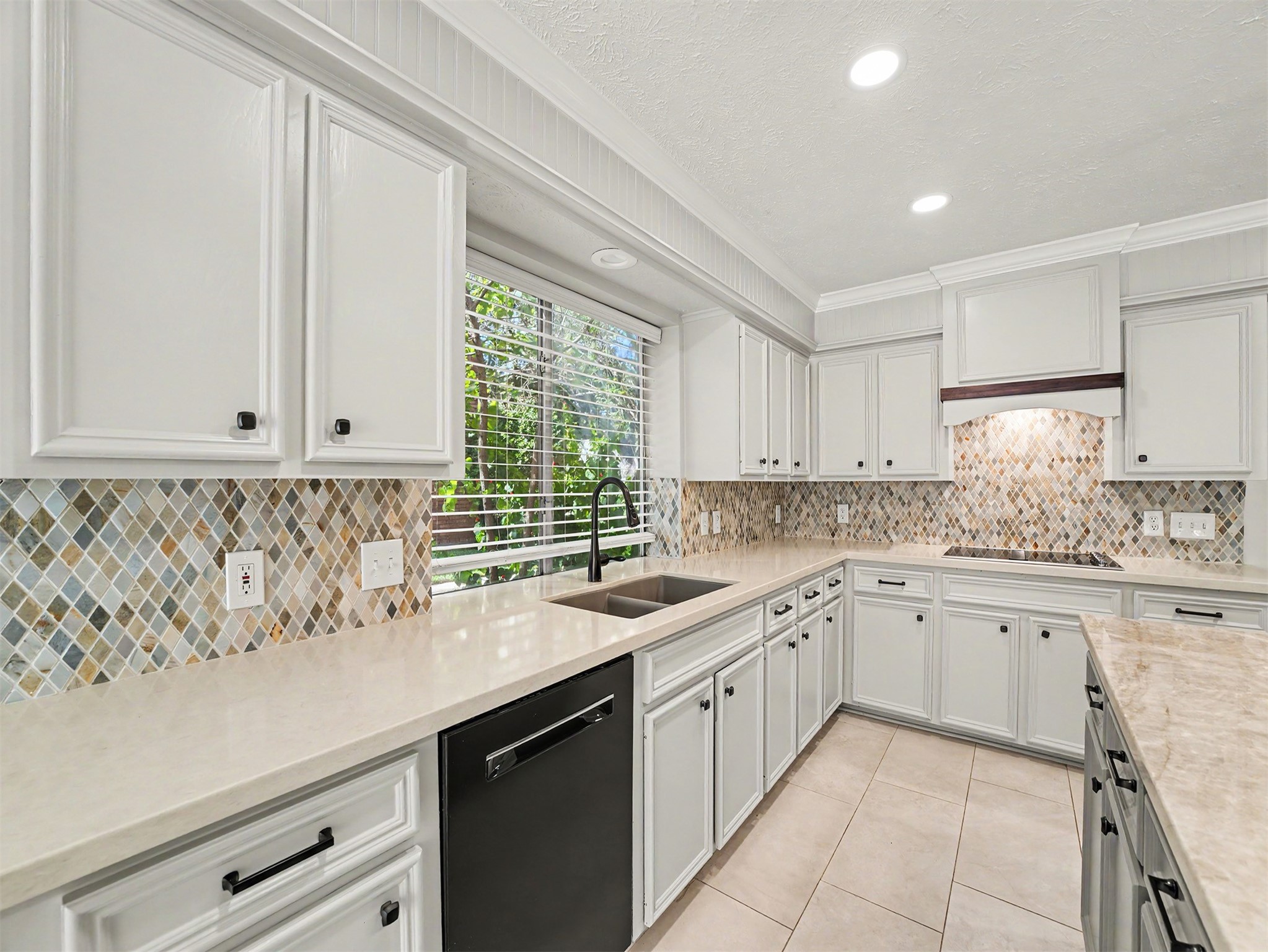15811 Echo Lodge Drive Property Photo 12
