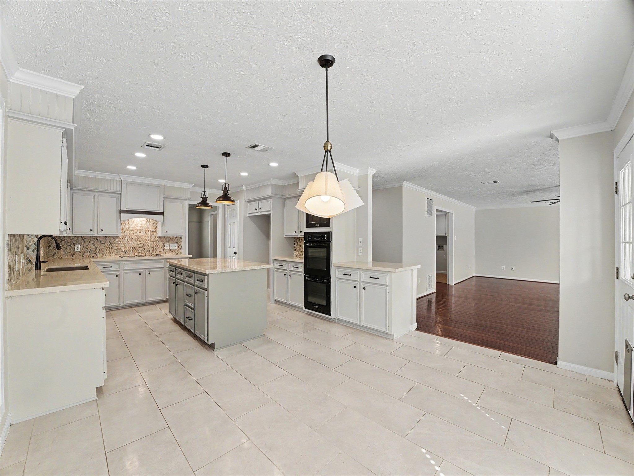 15811 Echo Lodge Drive Property Photo 15