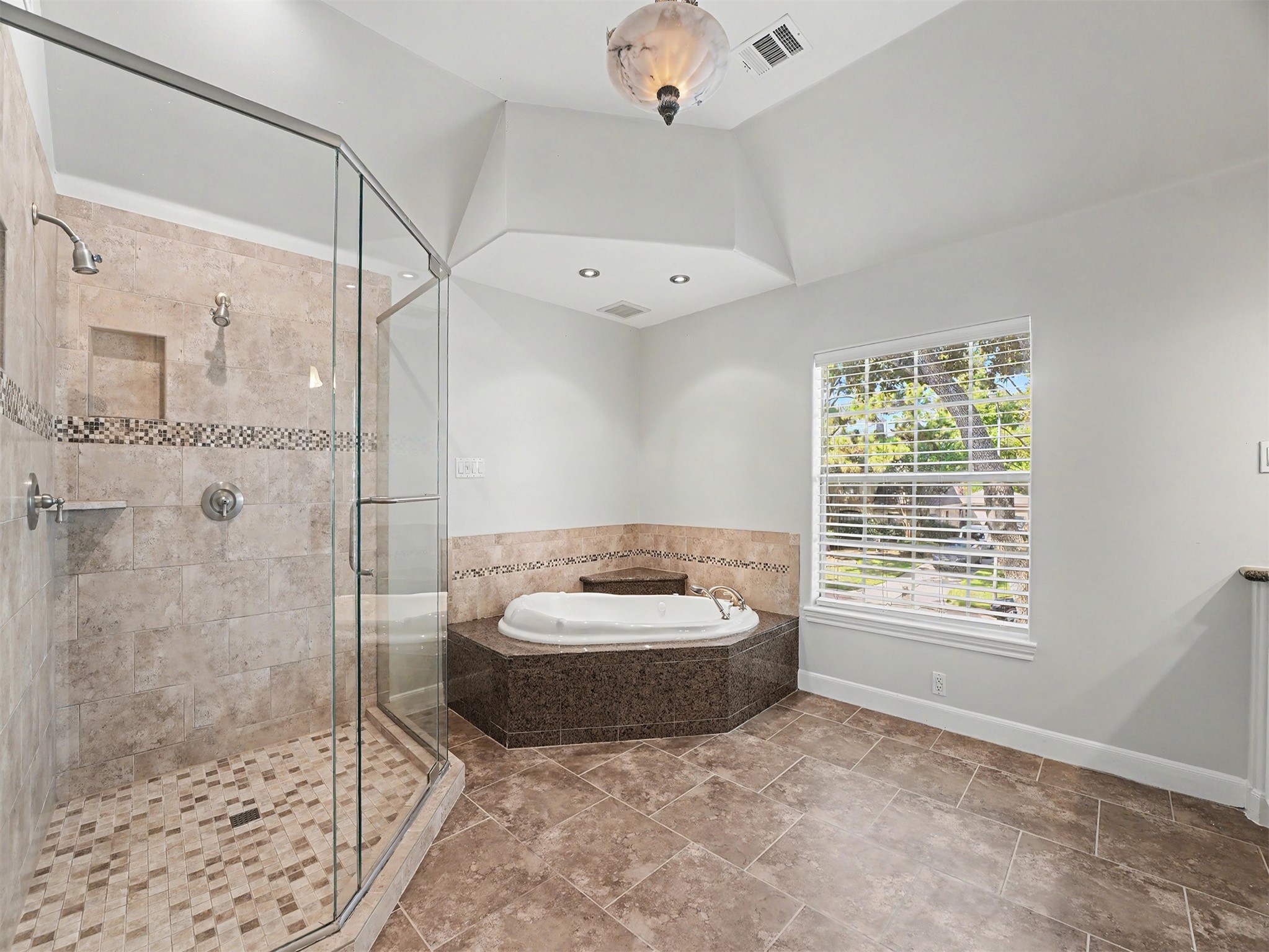 15811 Echo Lodge Drive Property Photo 25