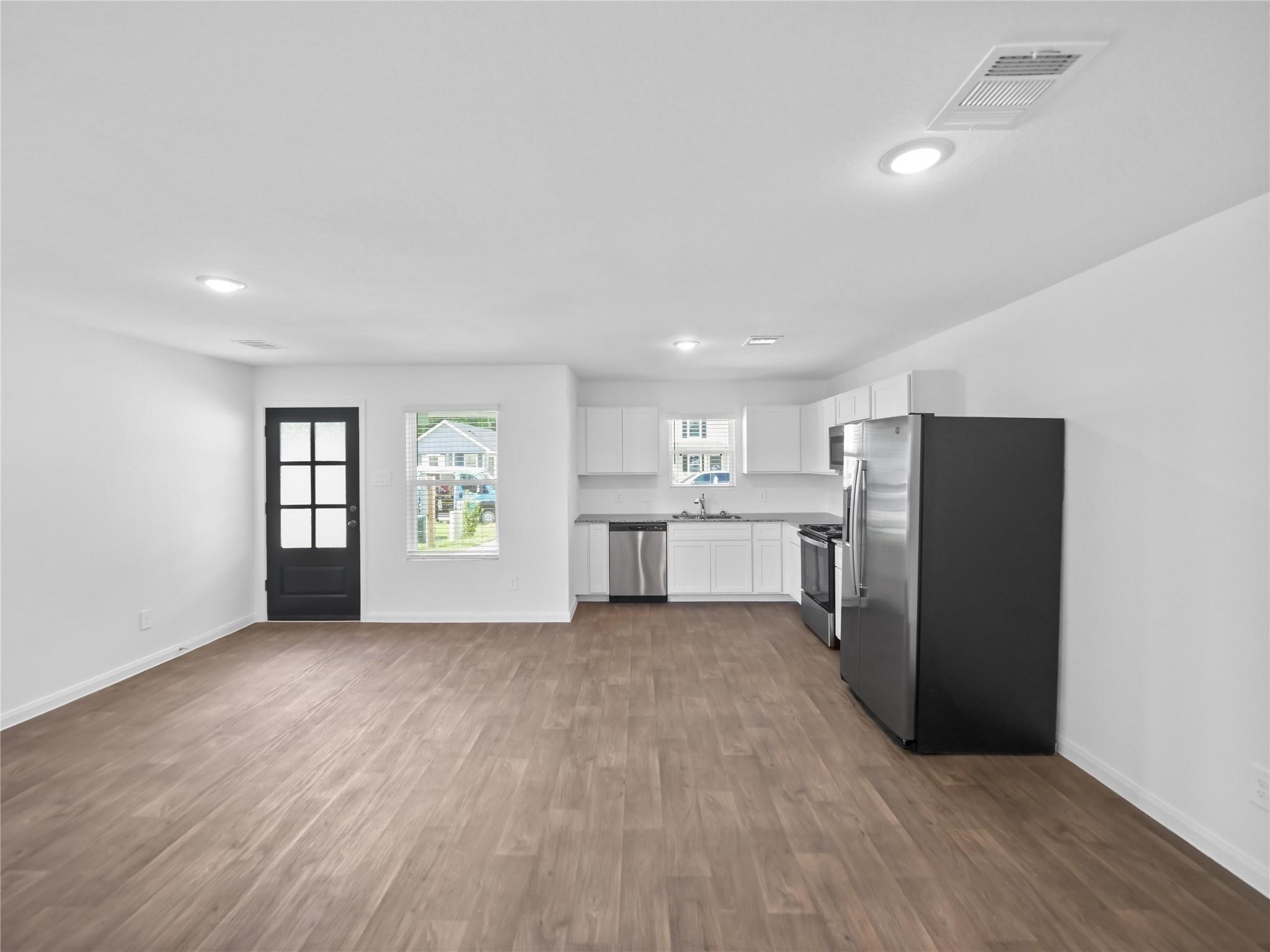 16360 Jasmine Marie Place Property Photo 6