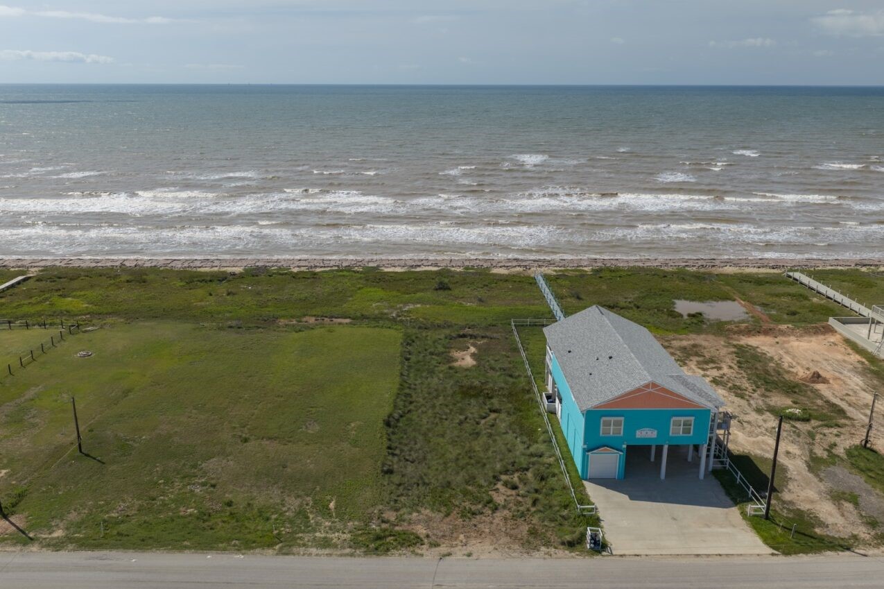 726 Cr 230 Drive Property Photo 3