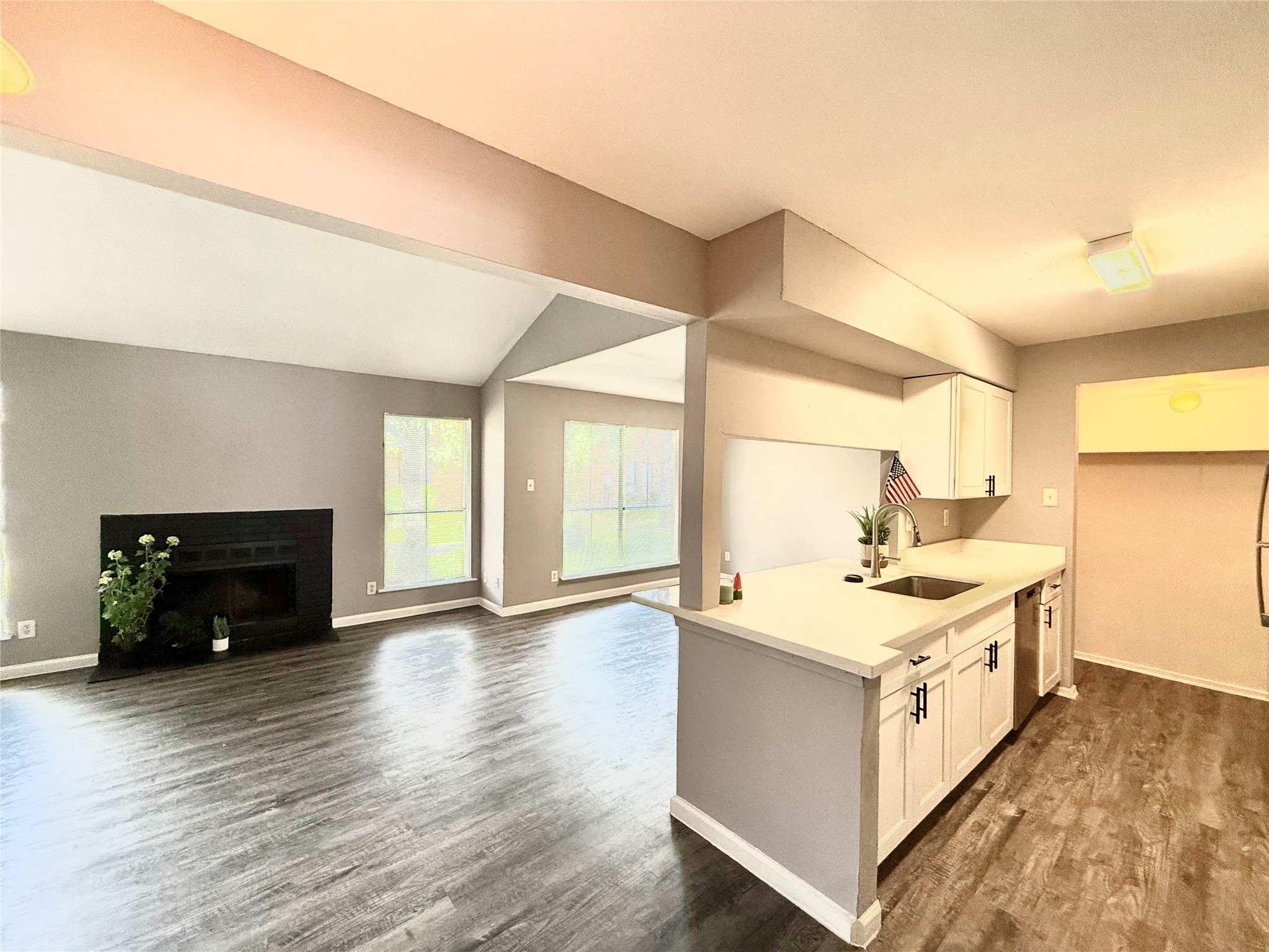 7200 W T C Jester Boulevard 3903 Property Photo 4