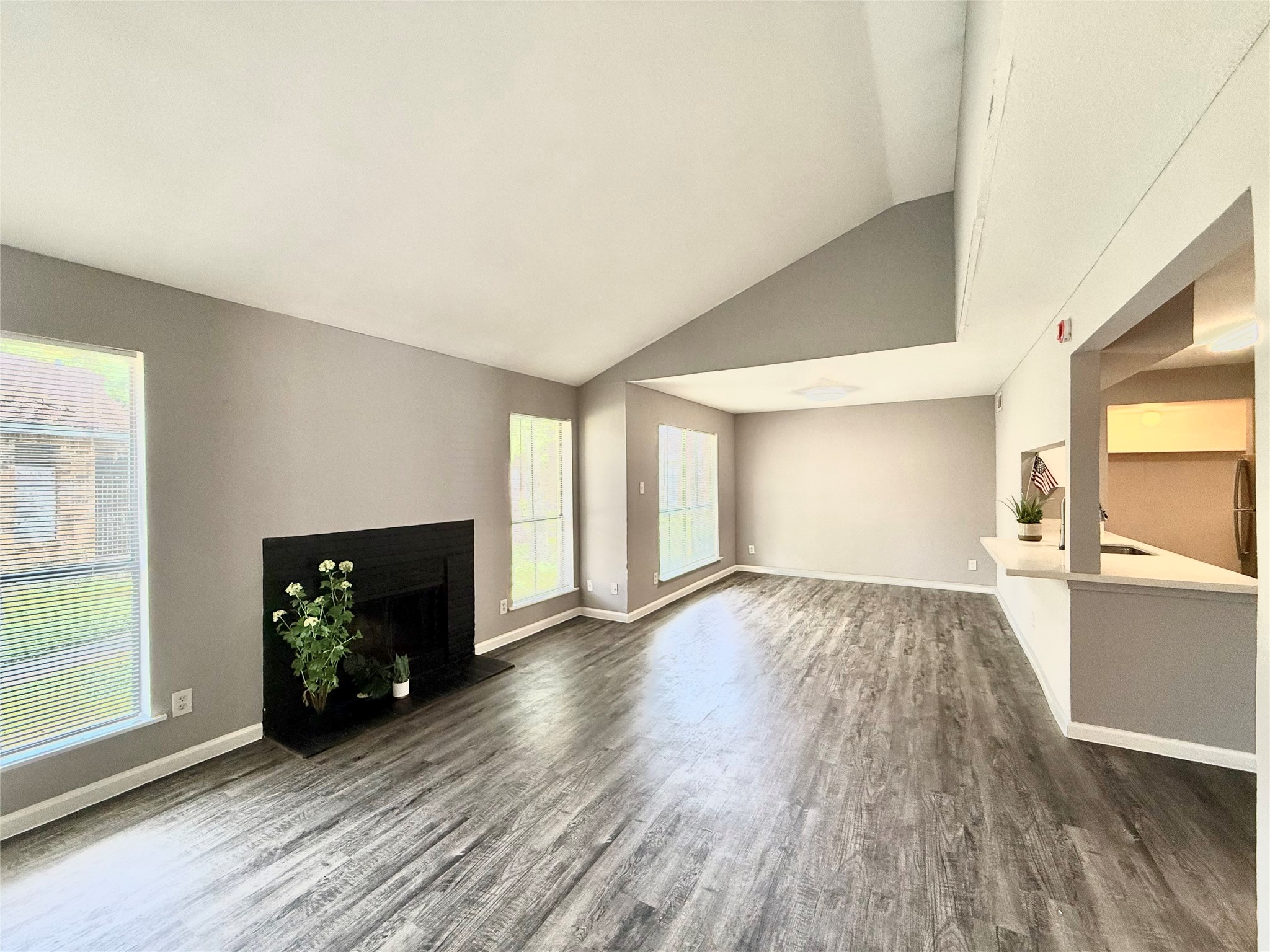 7200 W T C Jester Boulevard 3903 Property Photo 5