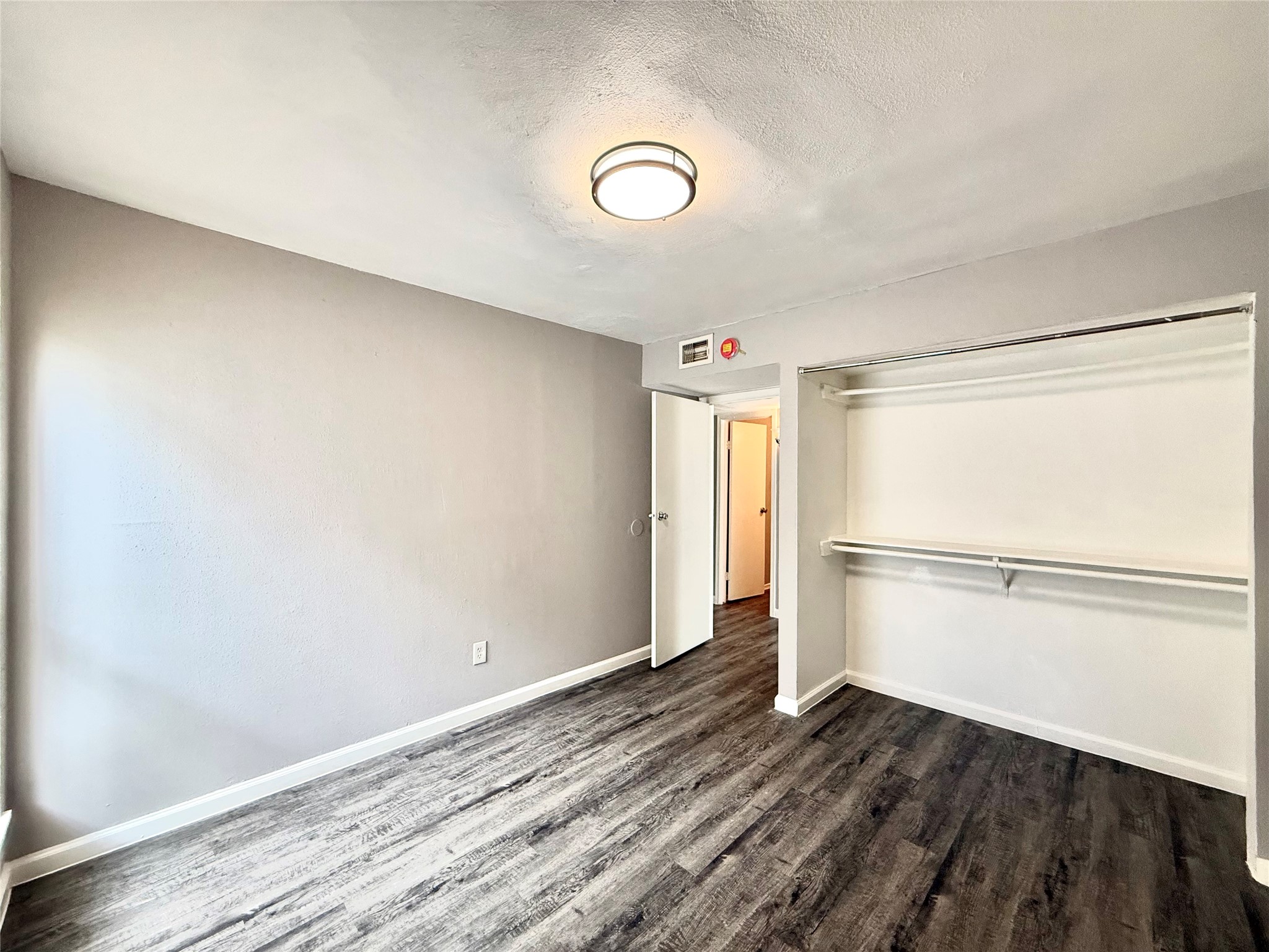 7200 W T C Jester Boulevard 3903 Property Photo 14