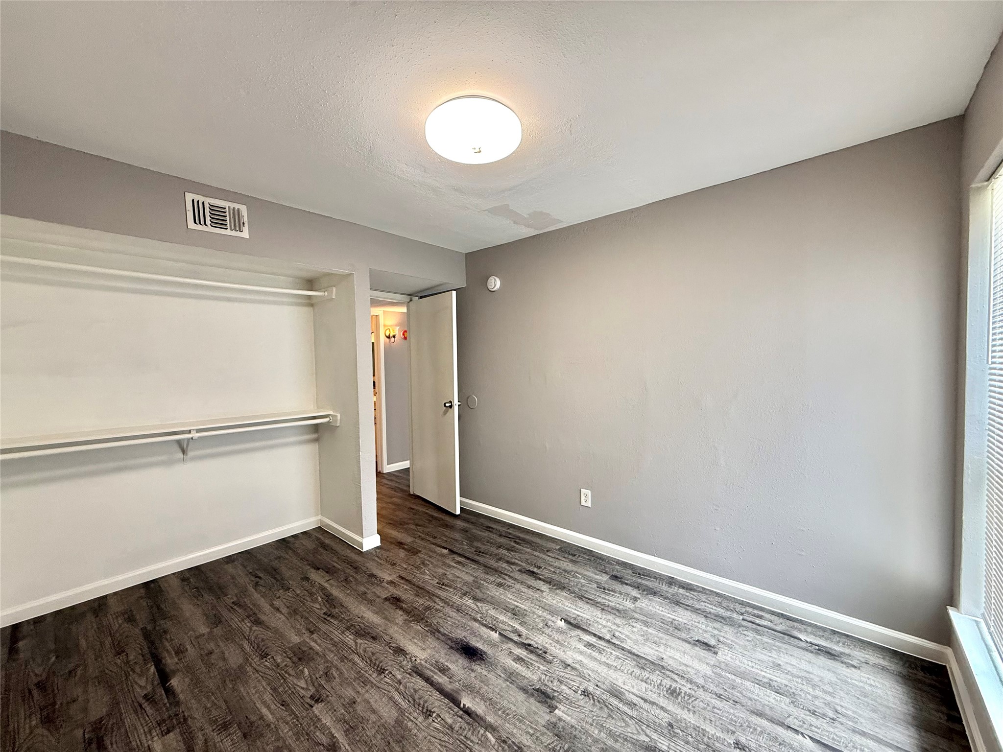 7200 W T C Jester Boulevard 3903 Property Photo 18