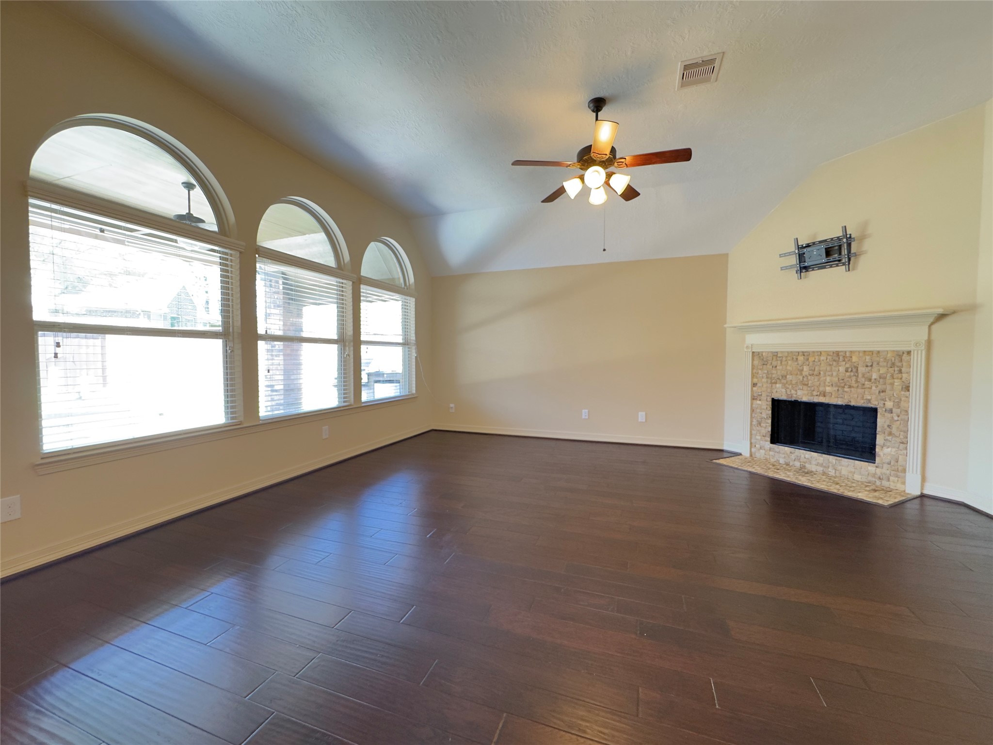179 Hearthshire Circle Property Photo 9