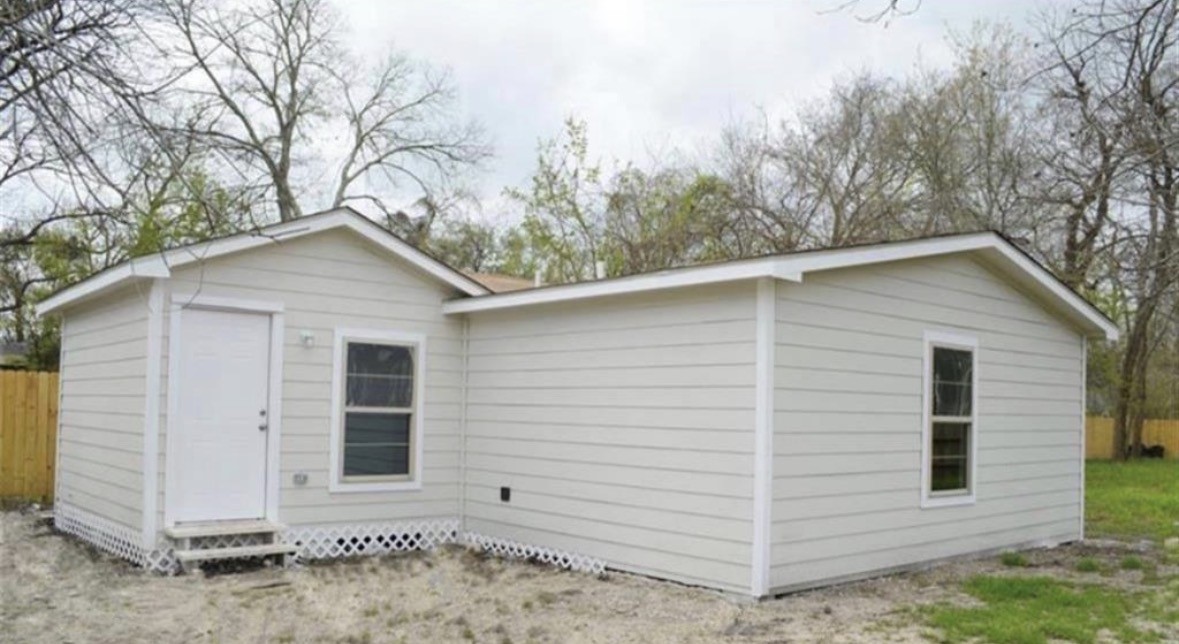 4201 Kashmere Street C Property Photo 1