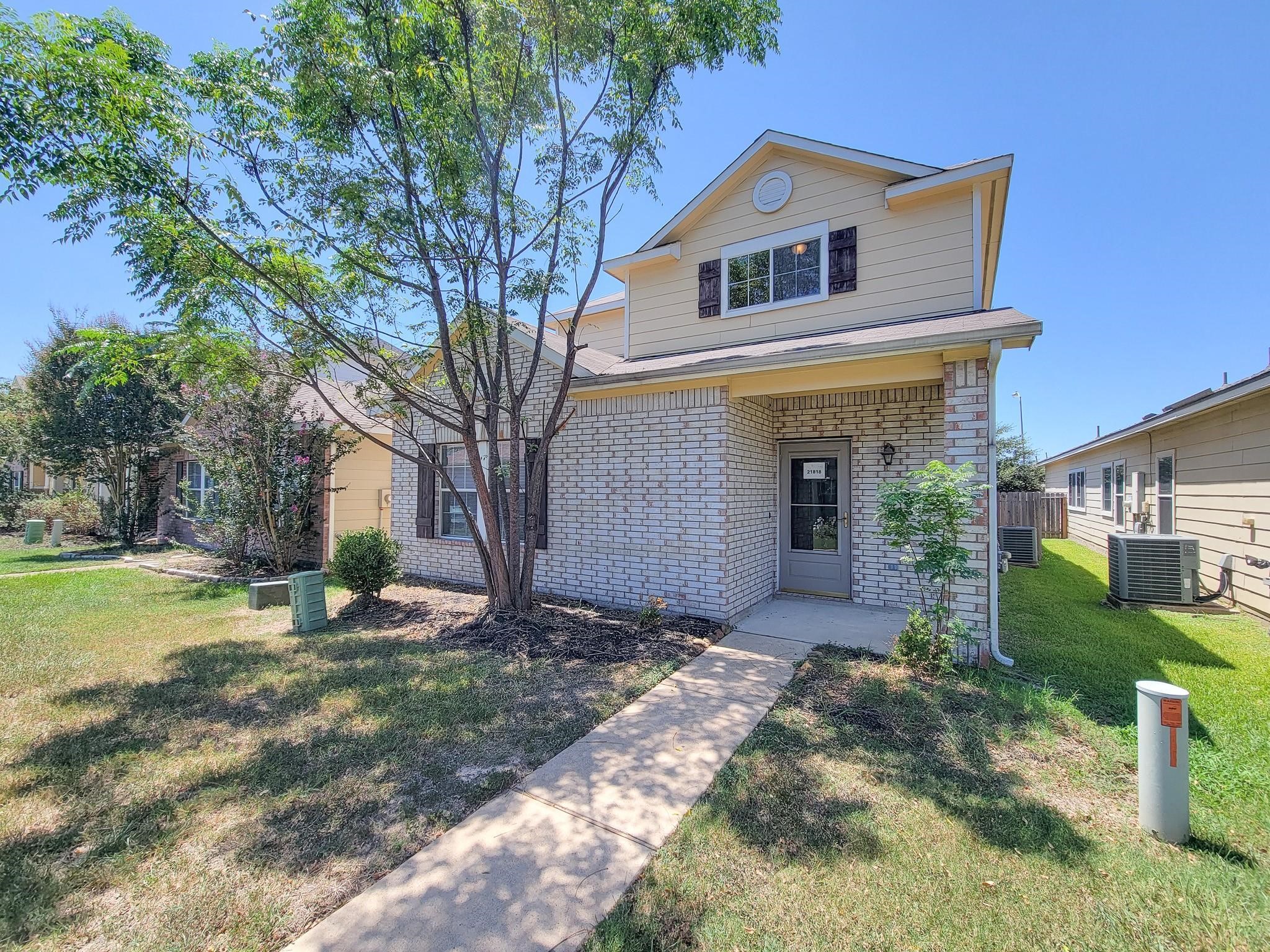 21818 Grassy Hill Lane Property Photo 2