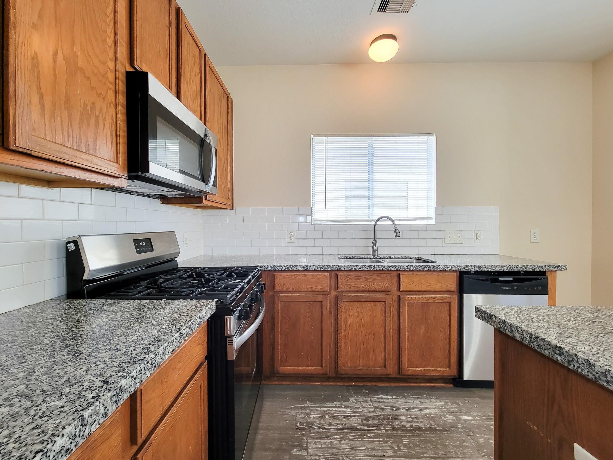 21818 Grassy Hill Lane Property Photo 10