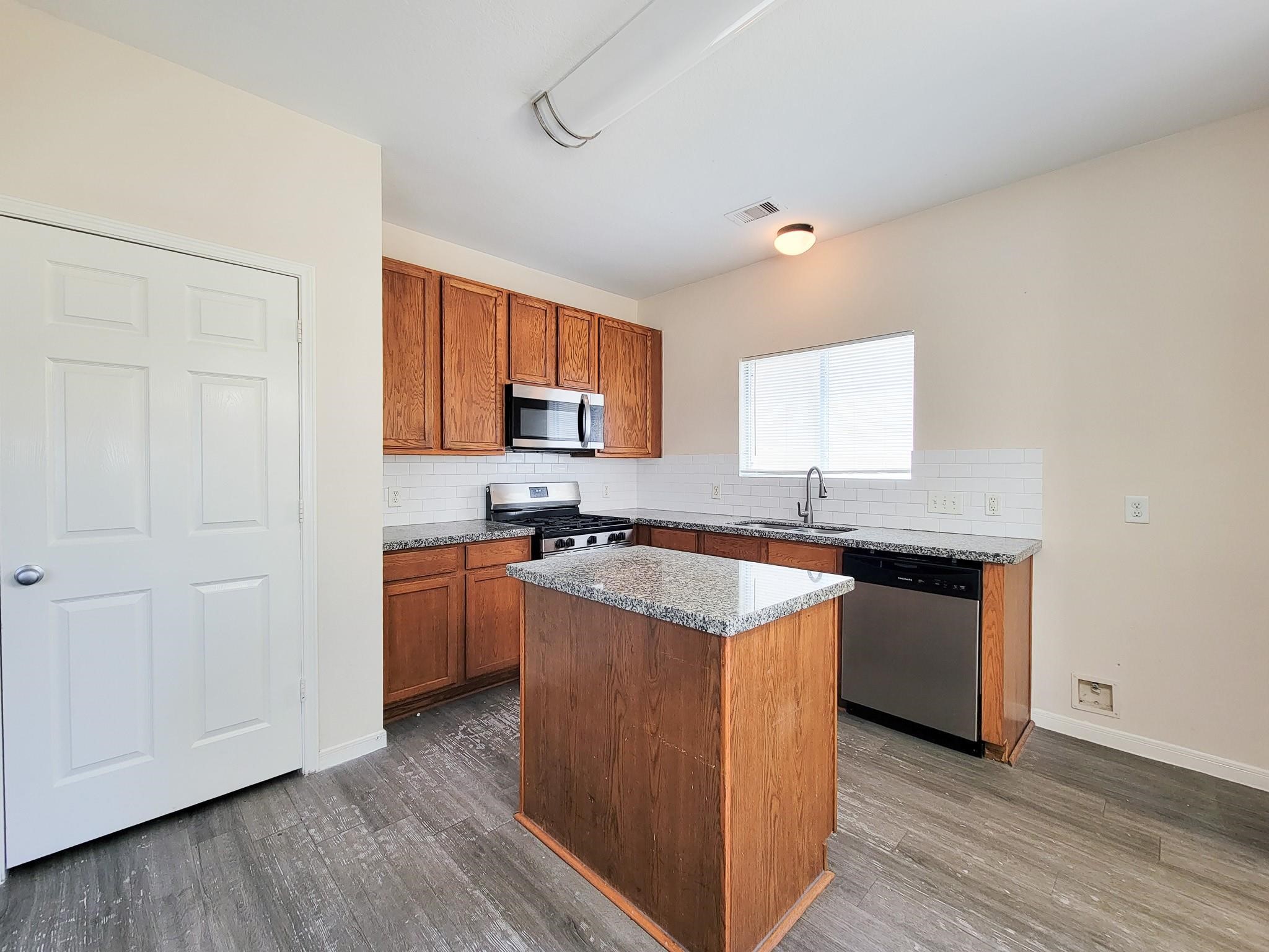 21818 Grassy Hill Lane Property Photo 12