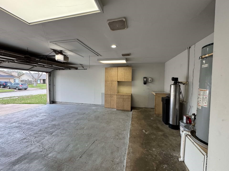 14206 Bay Gardens Drive Property Photo 5