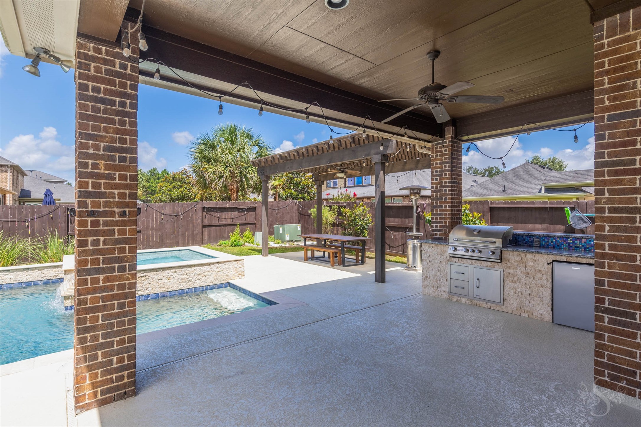 6118 Fayette Springs Lane Property Photo 43