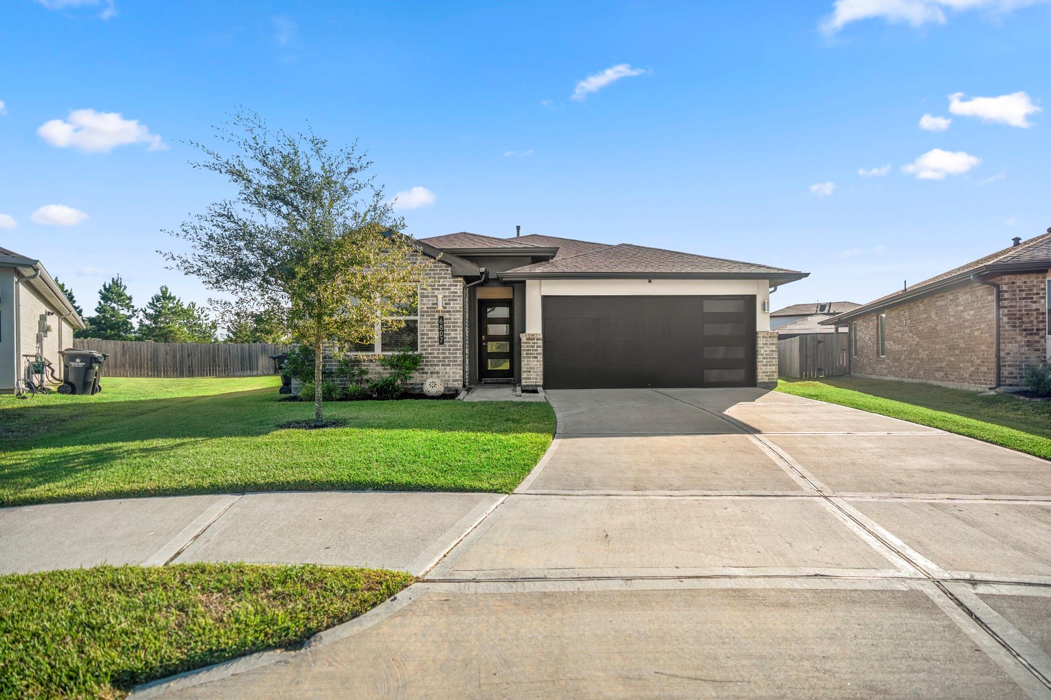 6807 Telford Hollow Trail, Richmond TX 77407 Property Photo 1