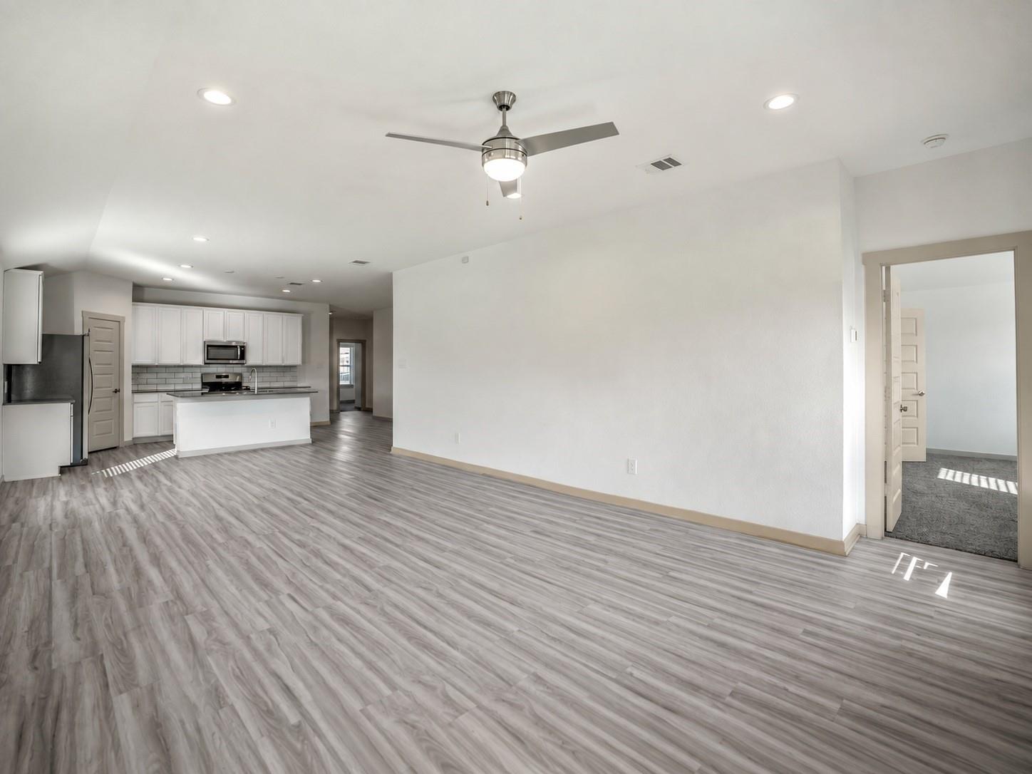6807 Telford Hollow Trail Property Photo 13