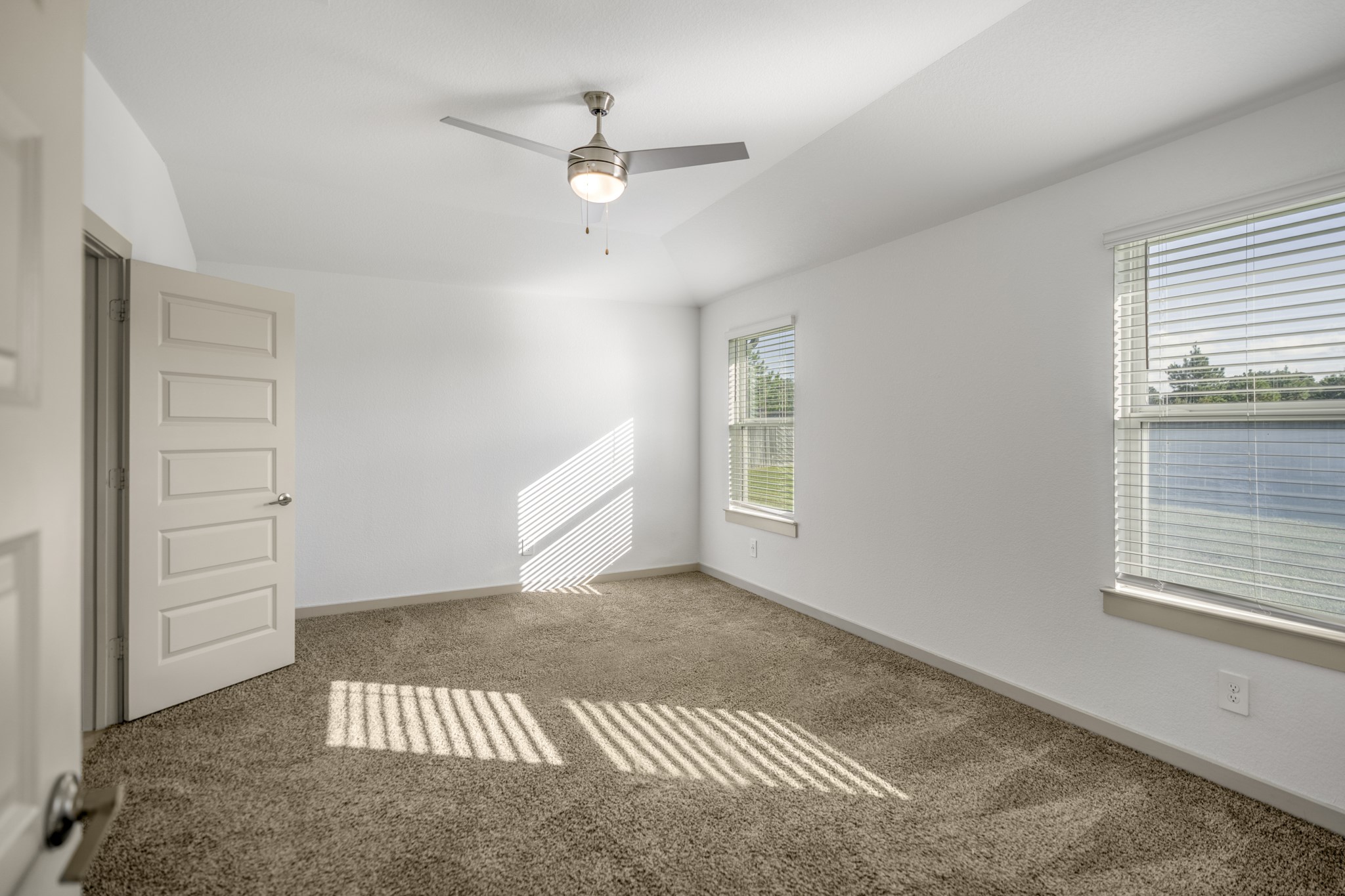 6807 Telford Hollow Trail Property Photo 14