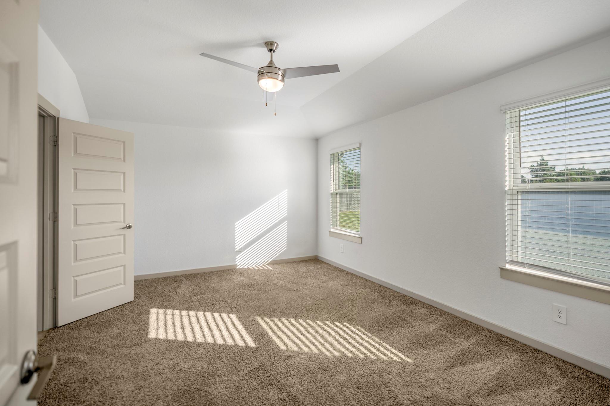 6807 Telford Hollow Trail Property Photo 14